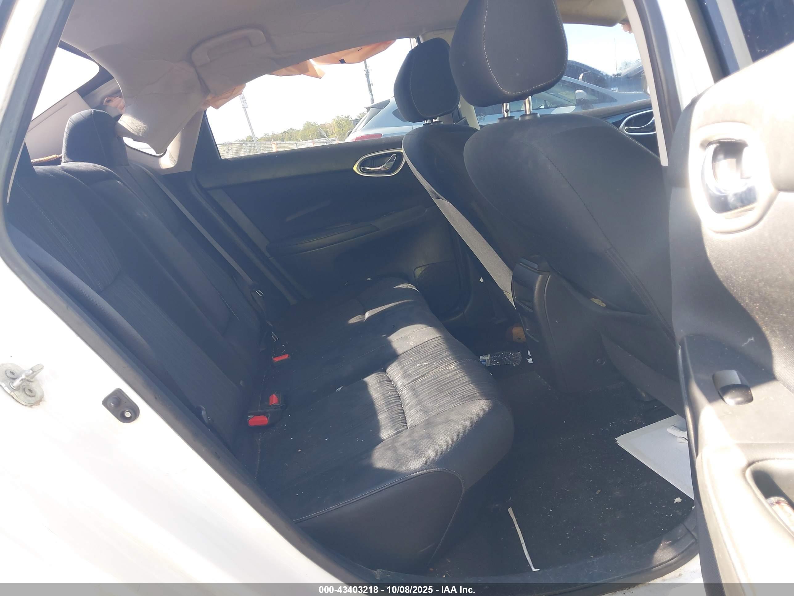 NISSAN SENTRA image 8