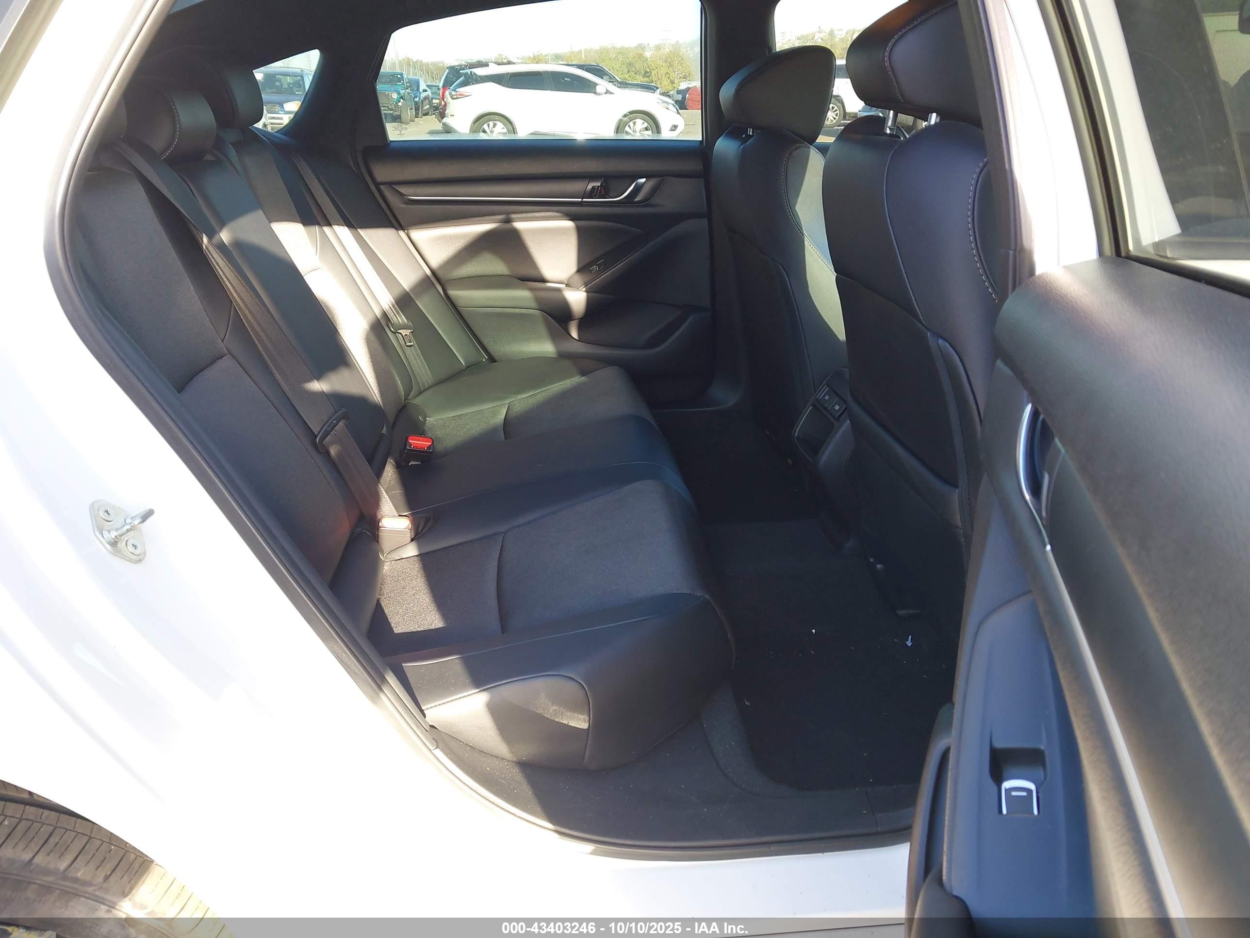 HONDA ACCORD image 8