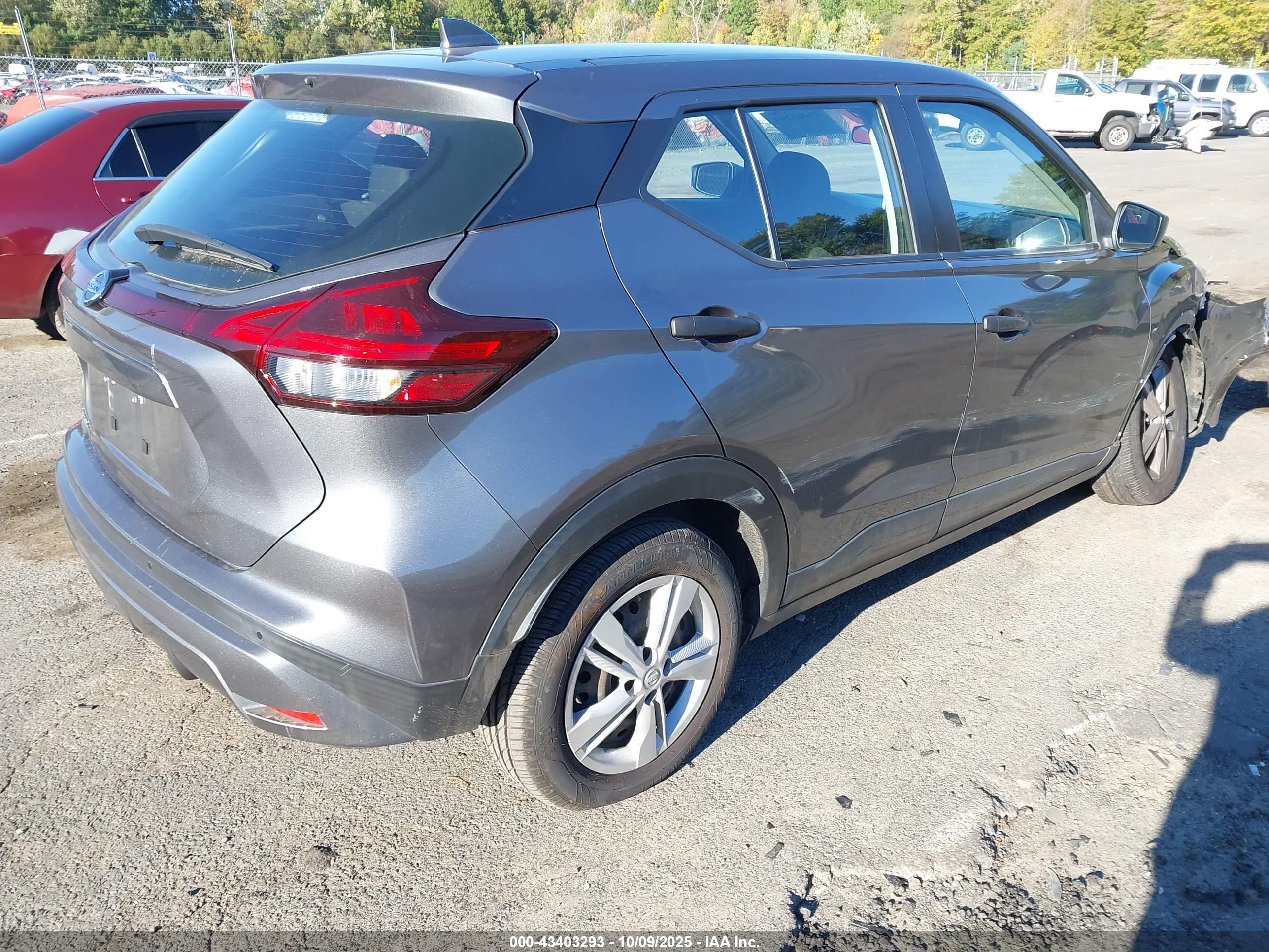 NISSAN KICKS image 4