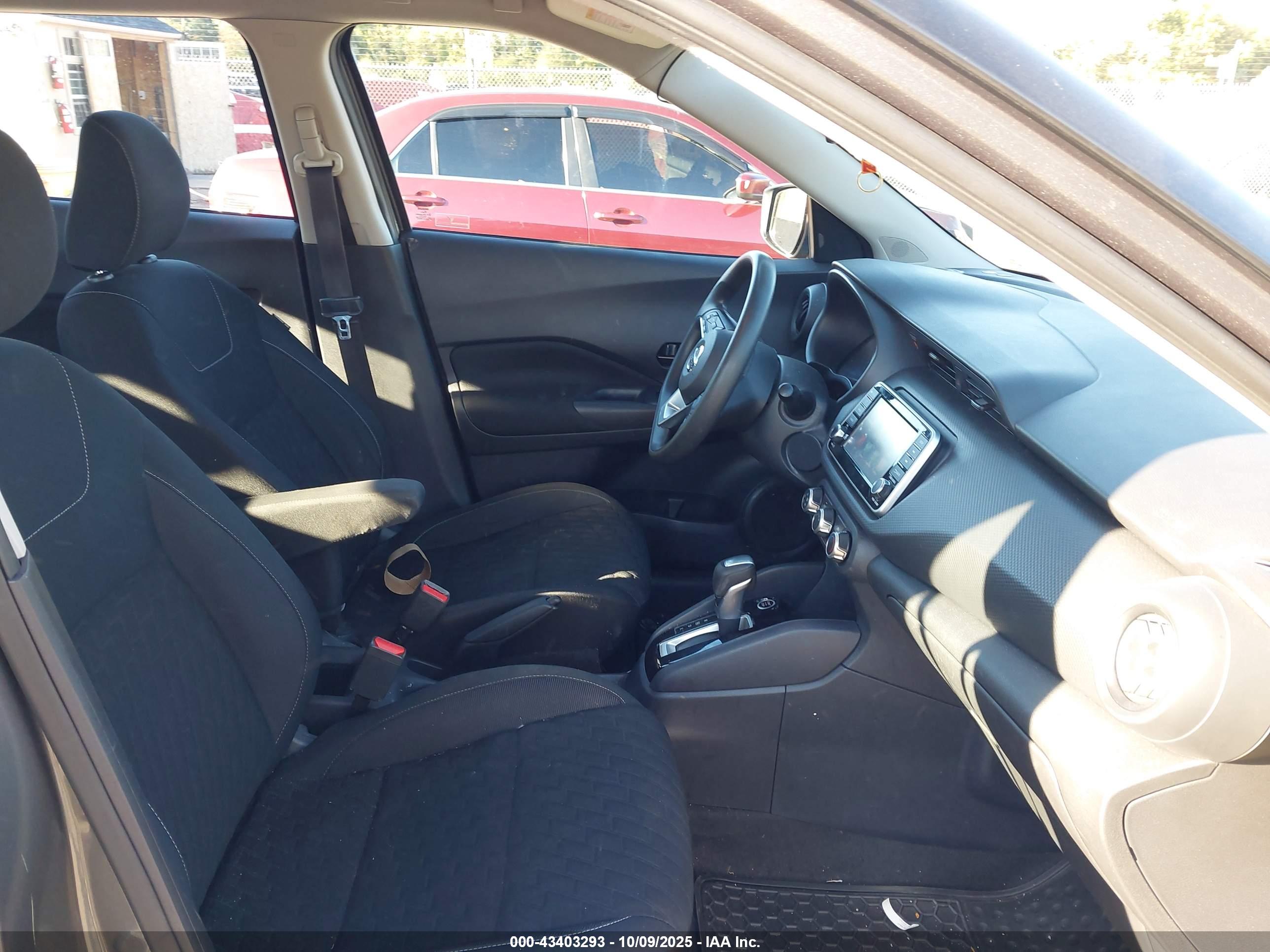 NISSAN KICKS image 5