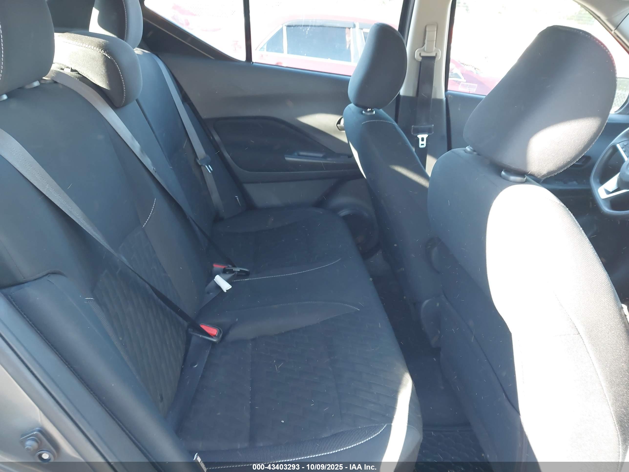 NISSAN KICKS image 8