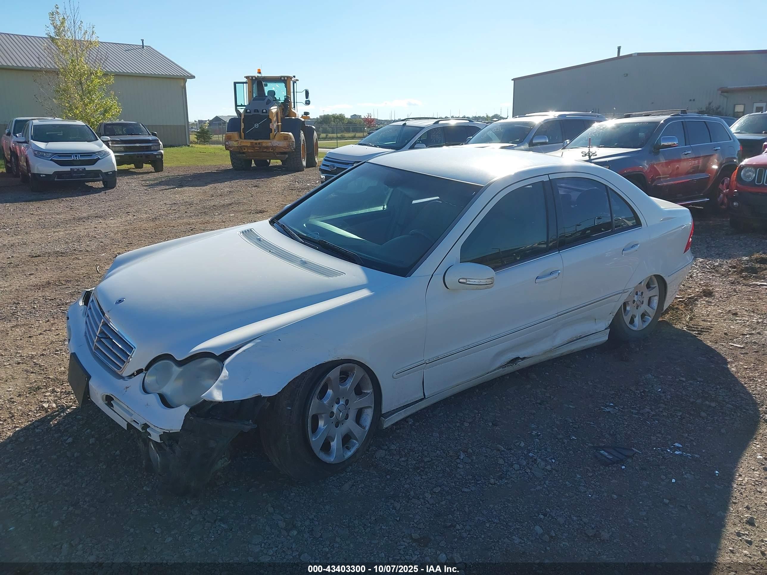 MERCEDES-BENZ C image 2