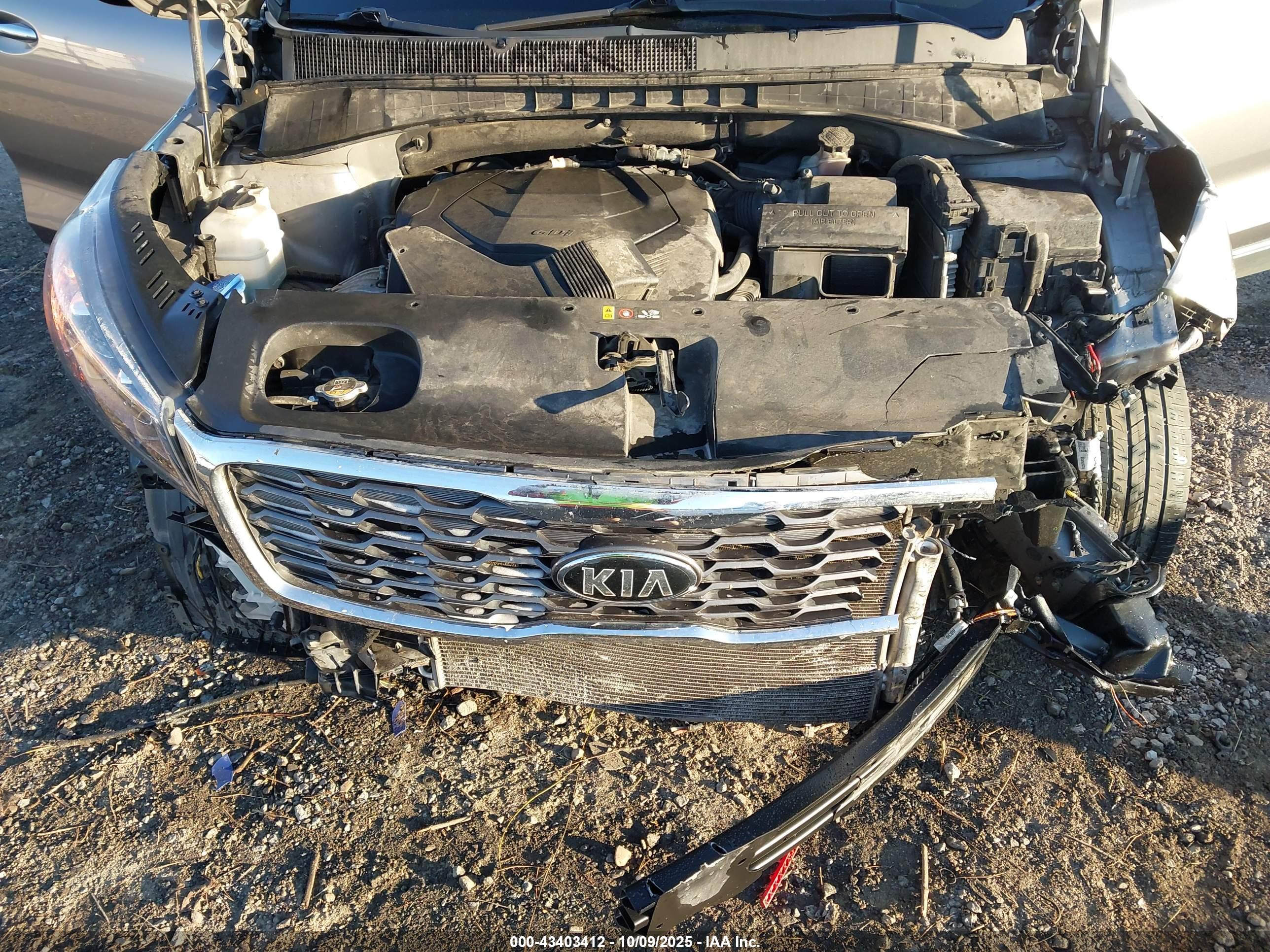 KIA SORENTO image 10