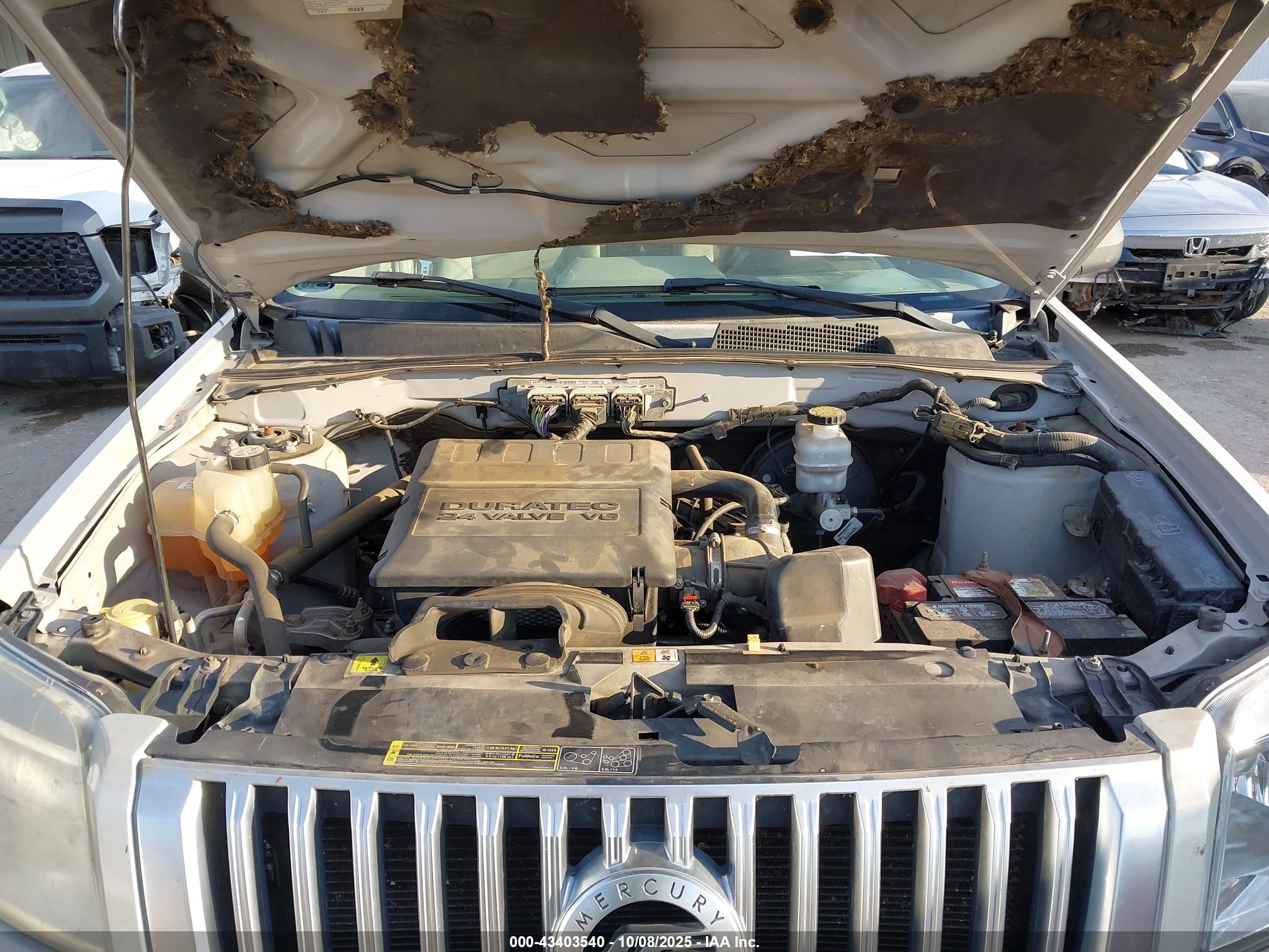 MERCURY MARINER image 10
