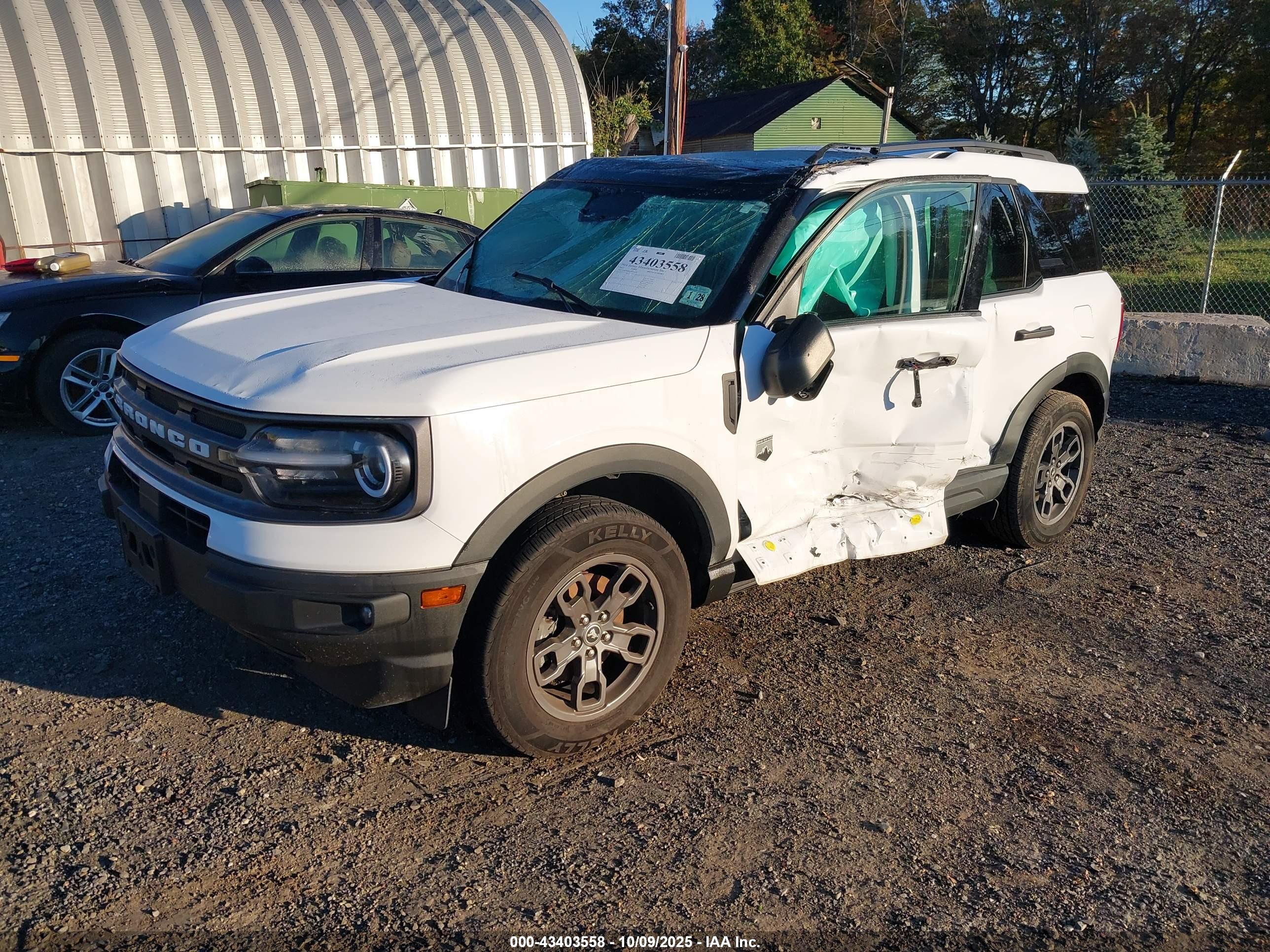FORD BRONCO image 2