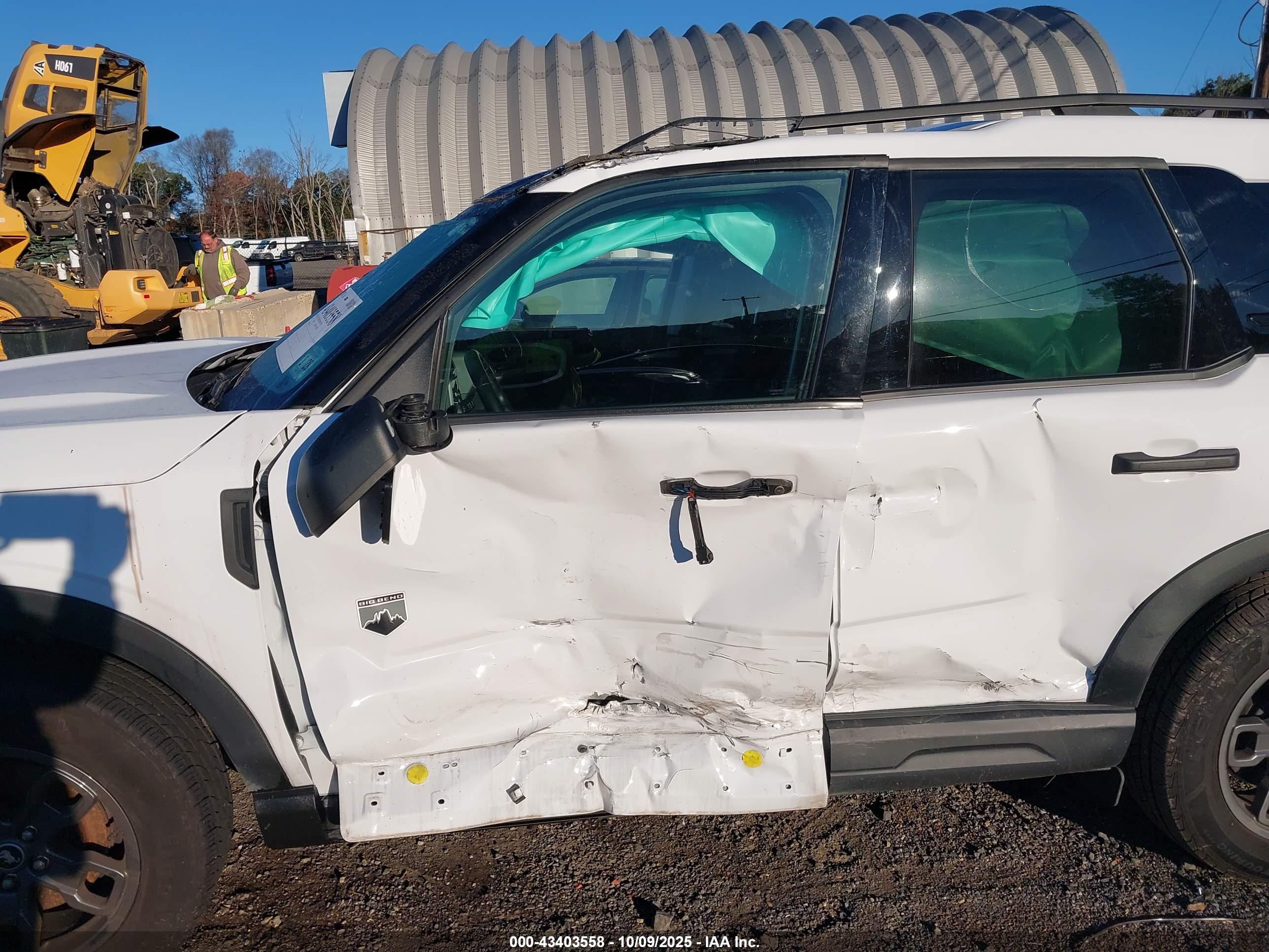 FORD BRONCO image 6