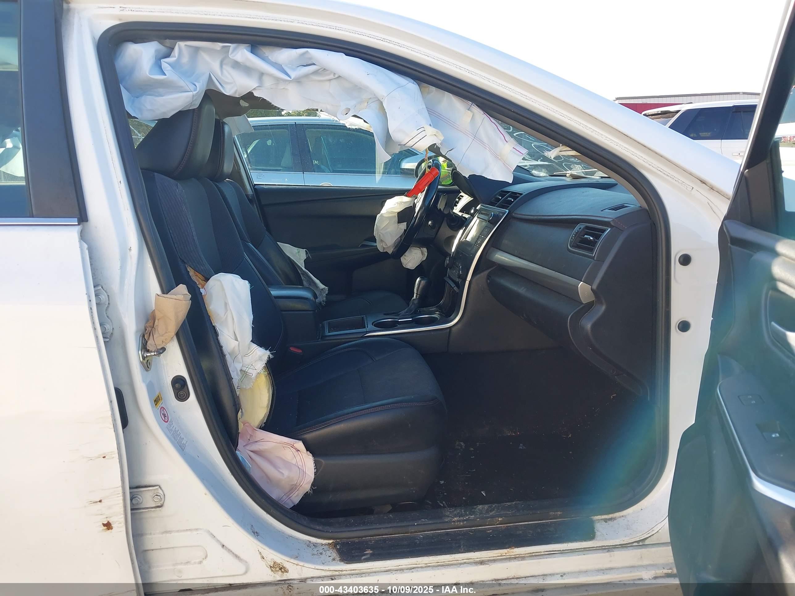 TOYOTA CAMRY image 5