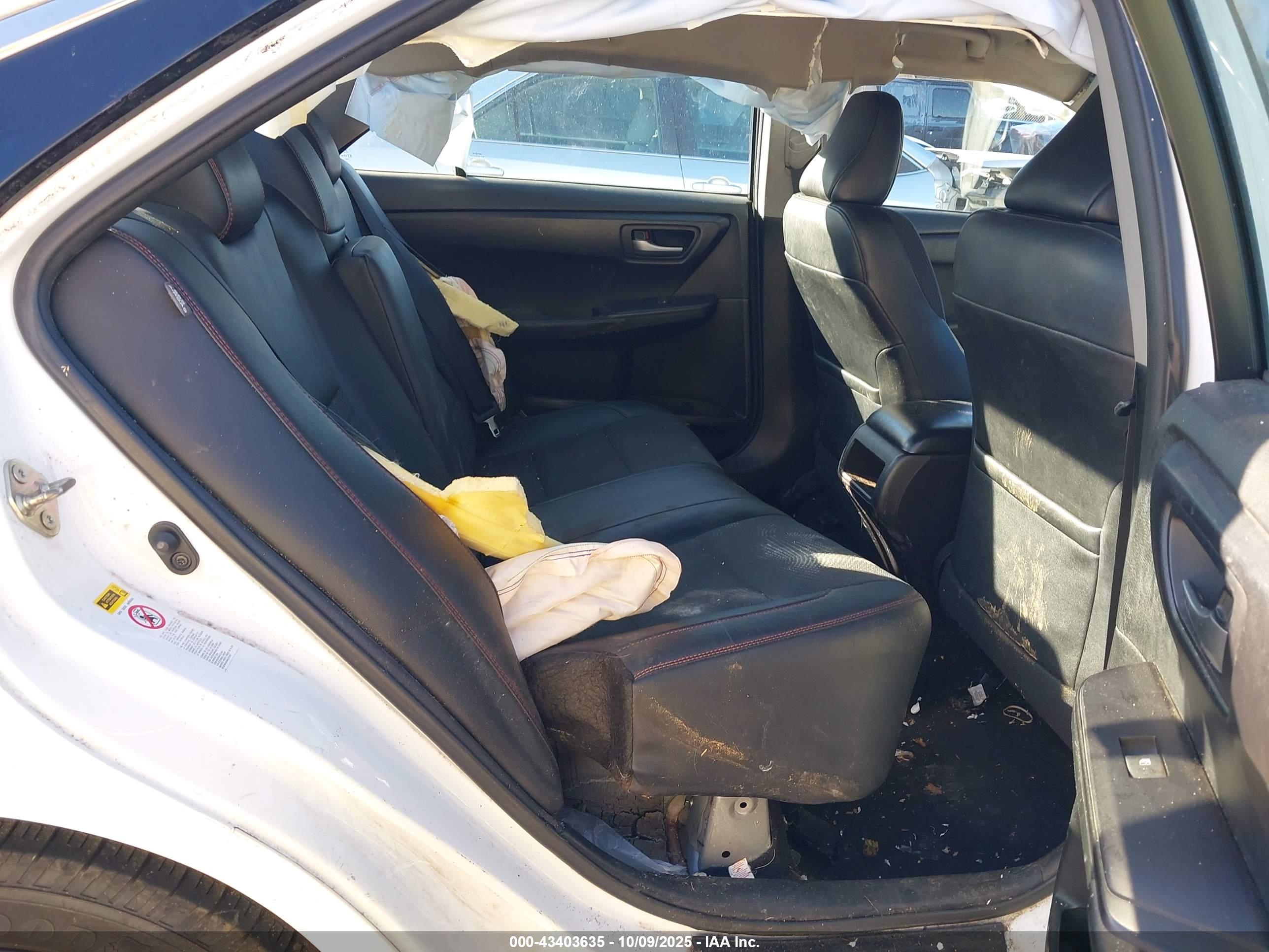 TOYOTA CAMRY image 8