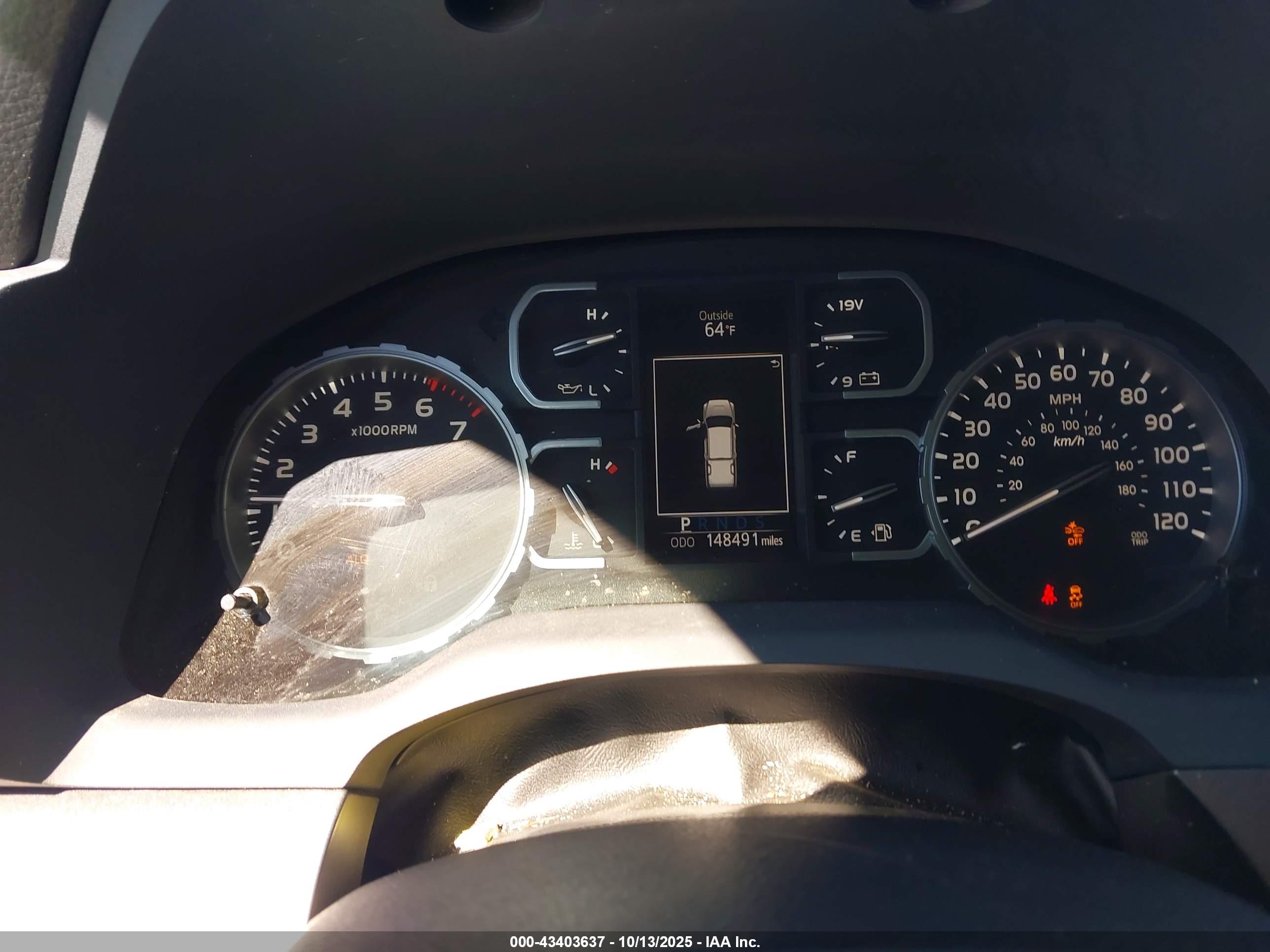 TOYOTA TUNDRA image 7