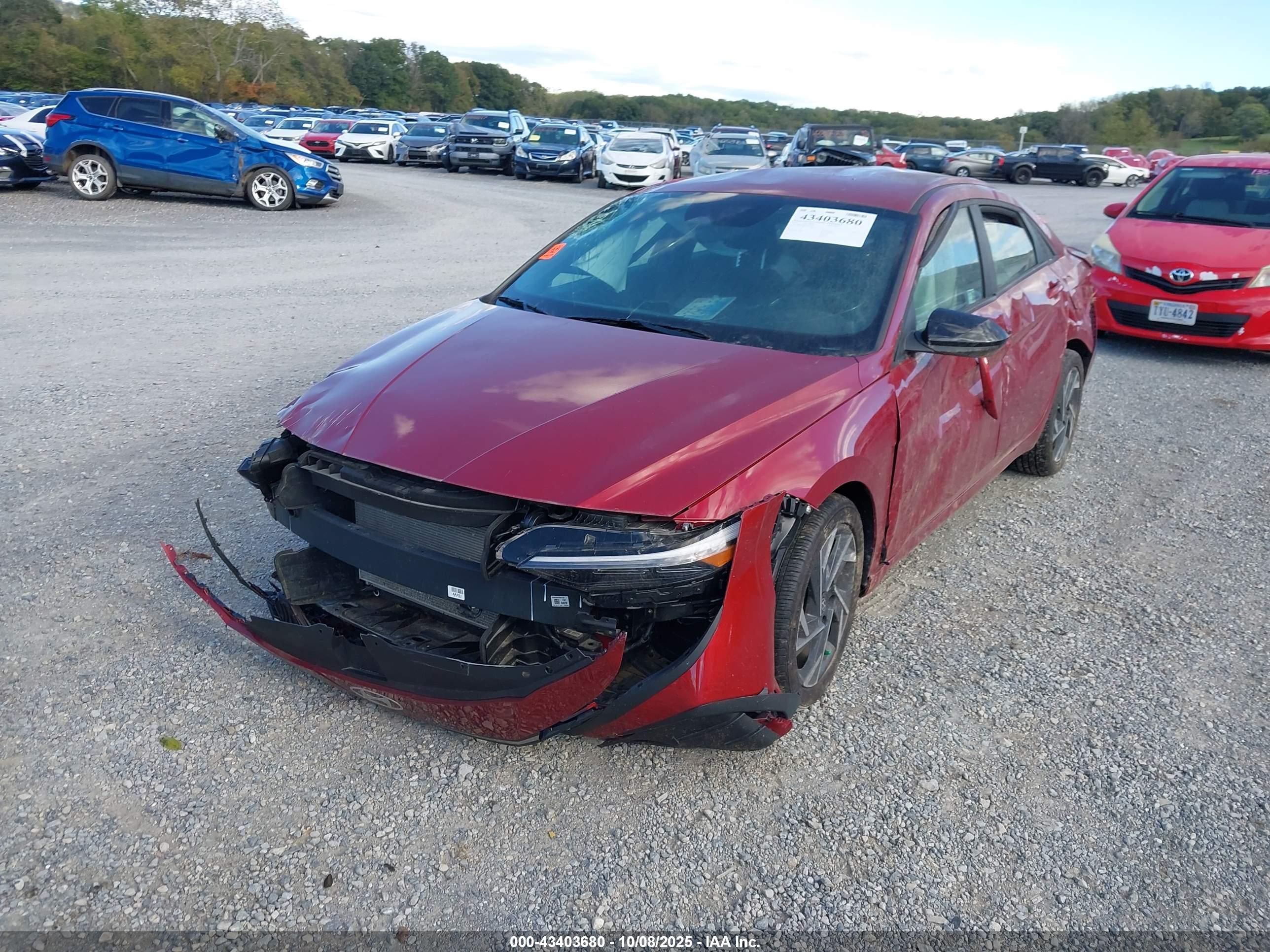 HYUNDAI ELANTRA image 6