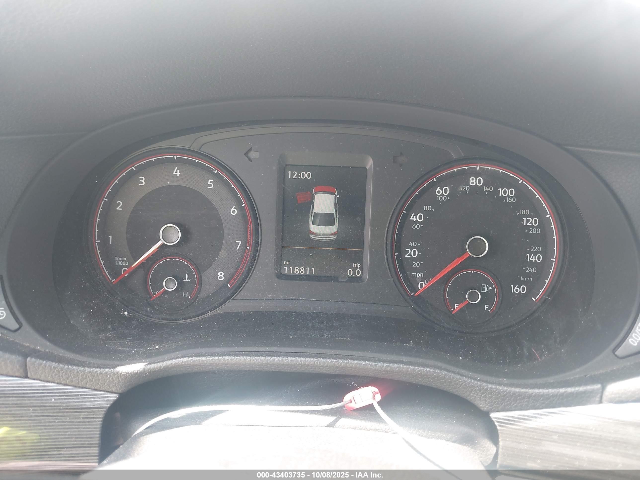 VOLKSWAGEN PASSAT image 7