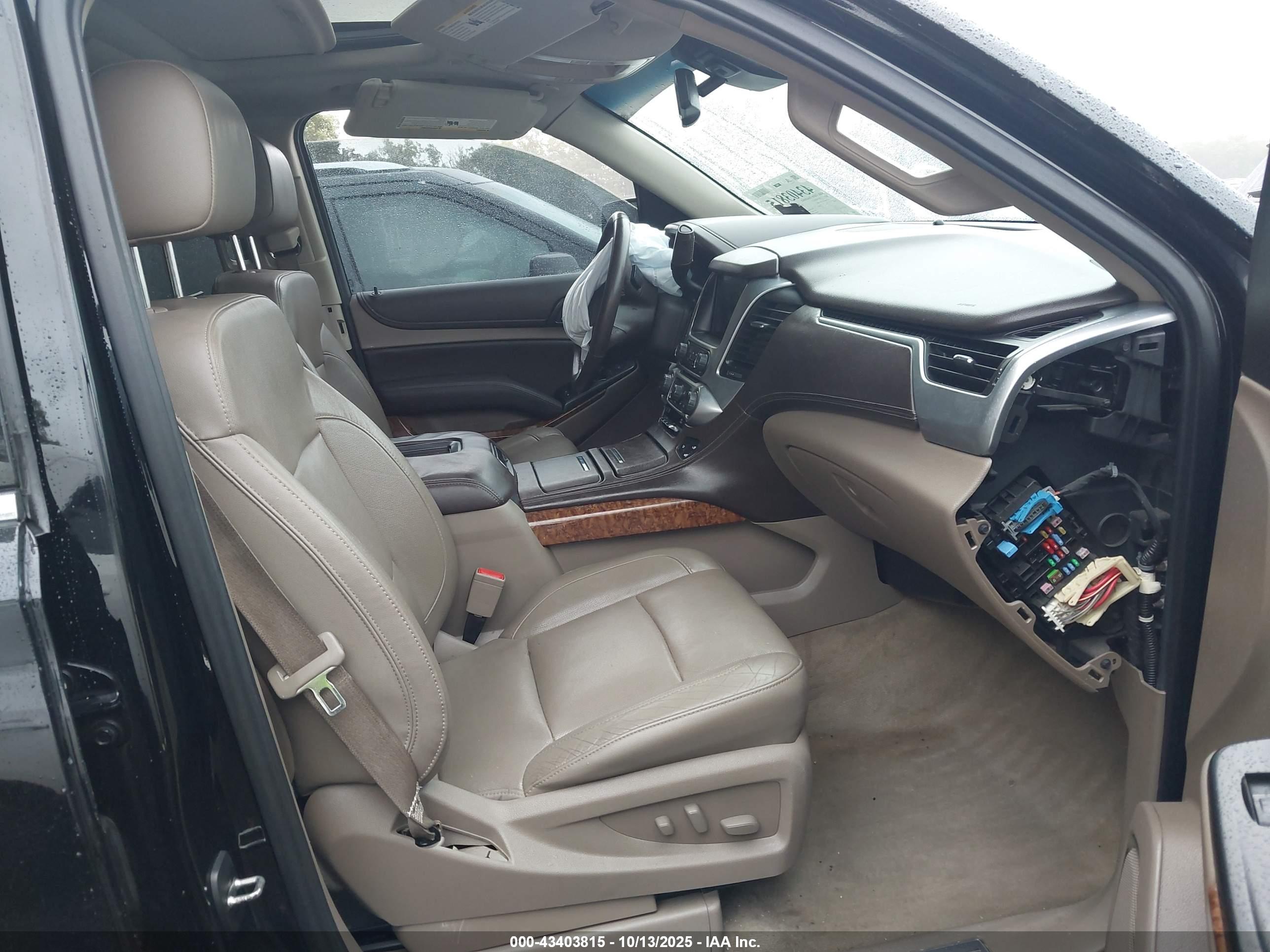 CHEVROLET TAHOE image 5
