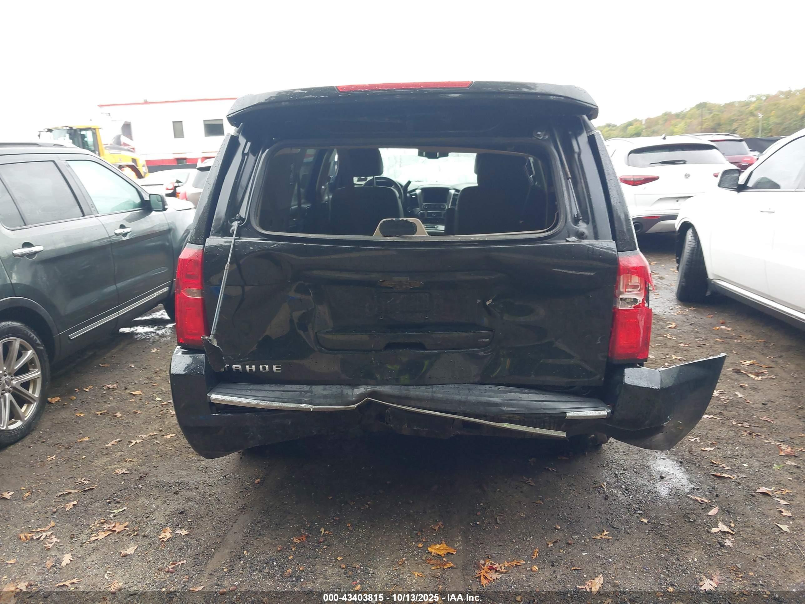 CHEVROLET TAHOE image 6