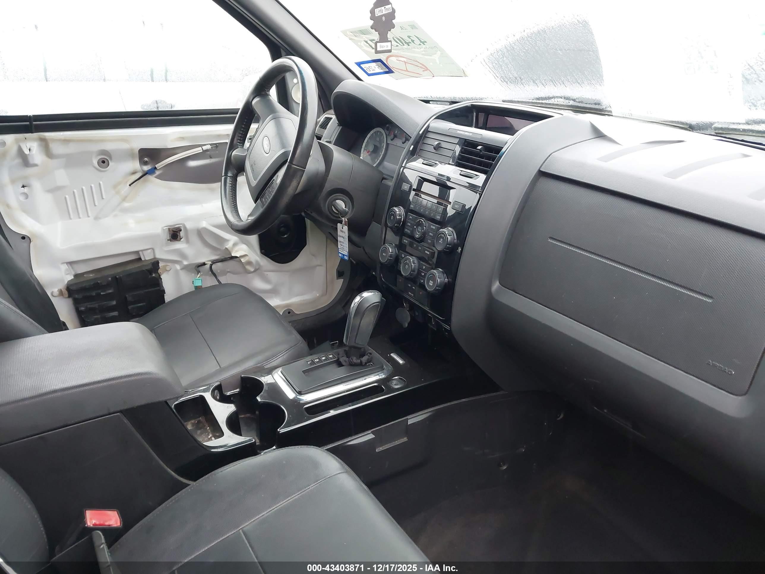 FORD ESCAPE image 5
