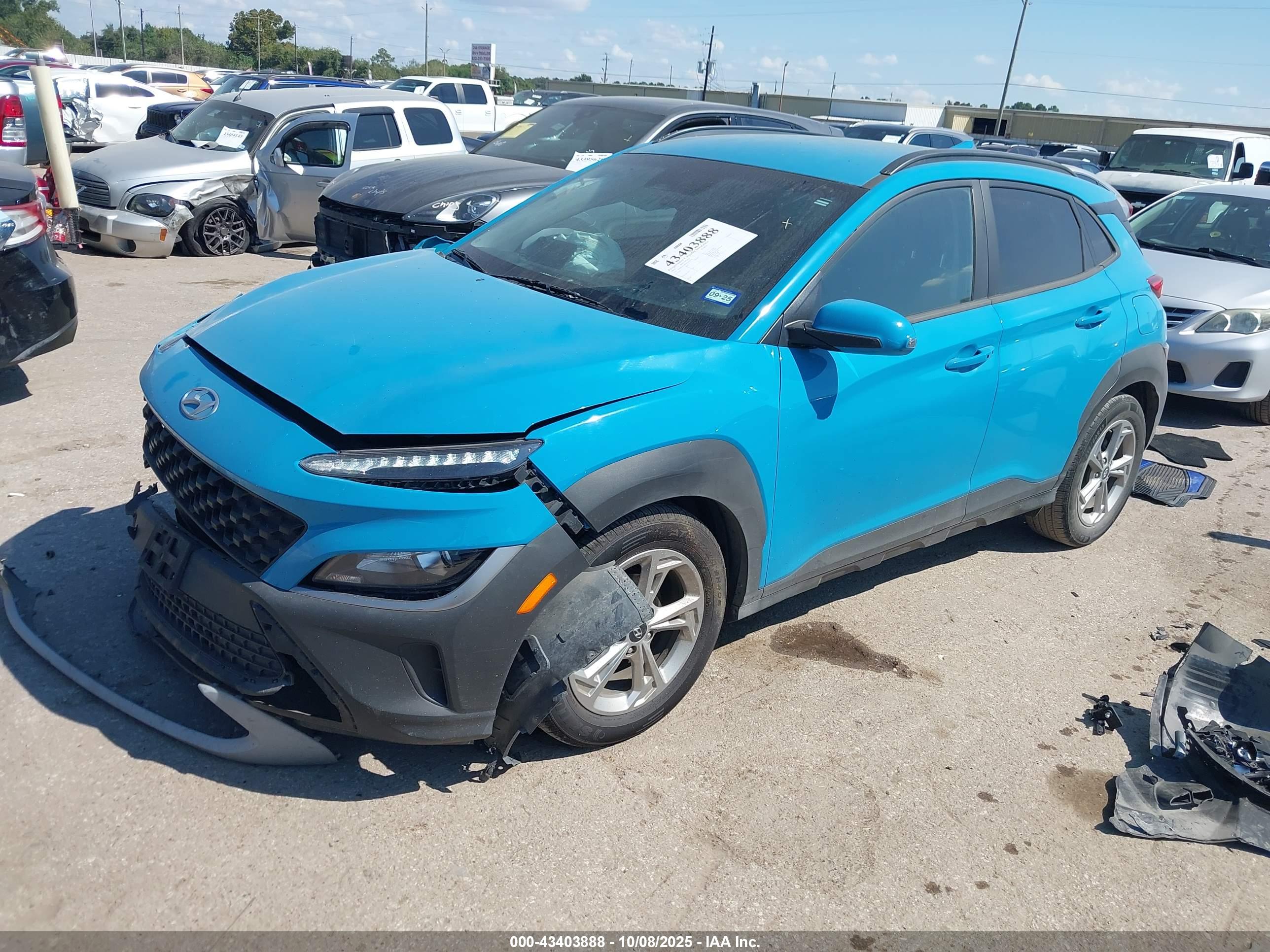 HYUNDAI KONA image 2