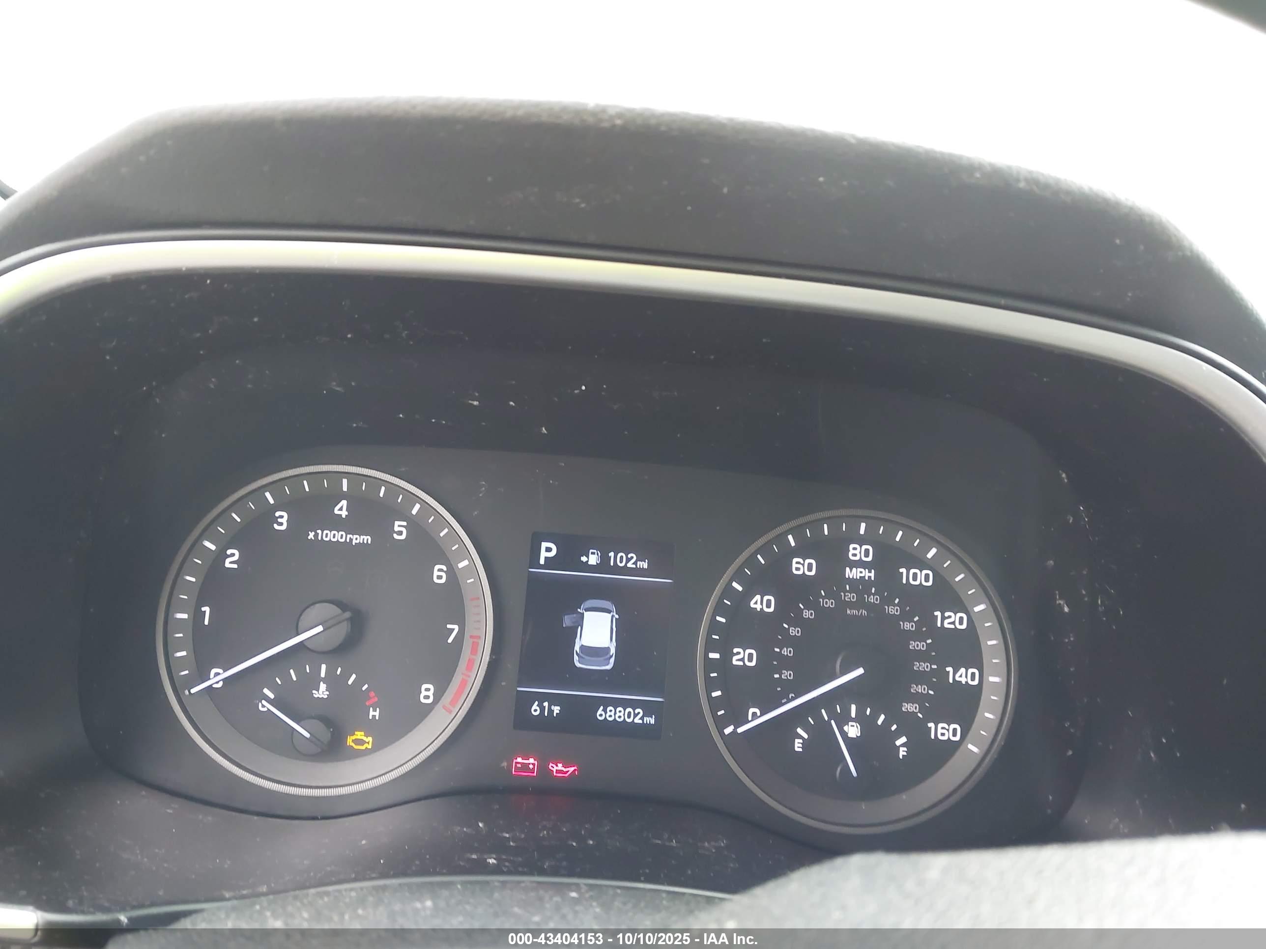 HYUNDAI TUCSON image 7