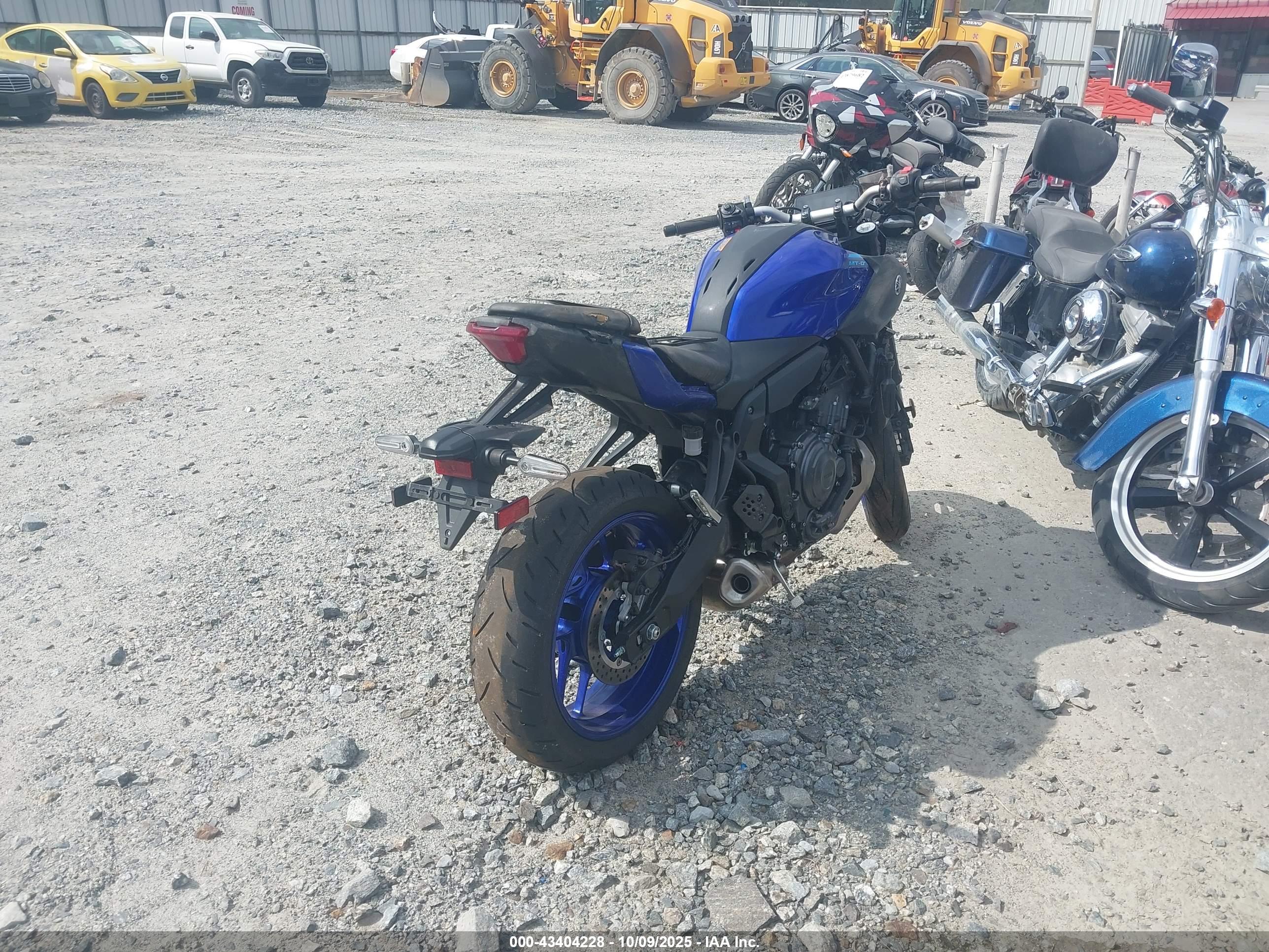 YAMAHA MTN690 image 4