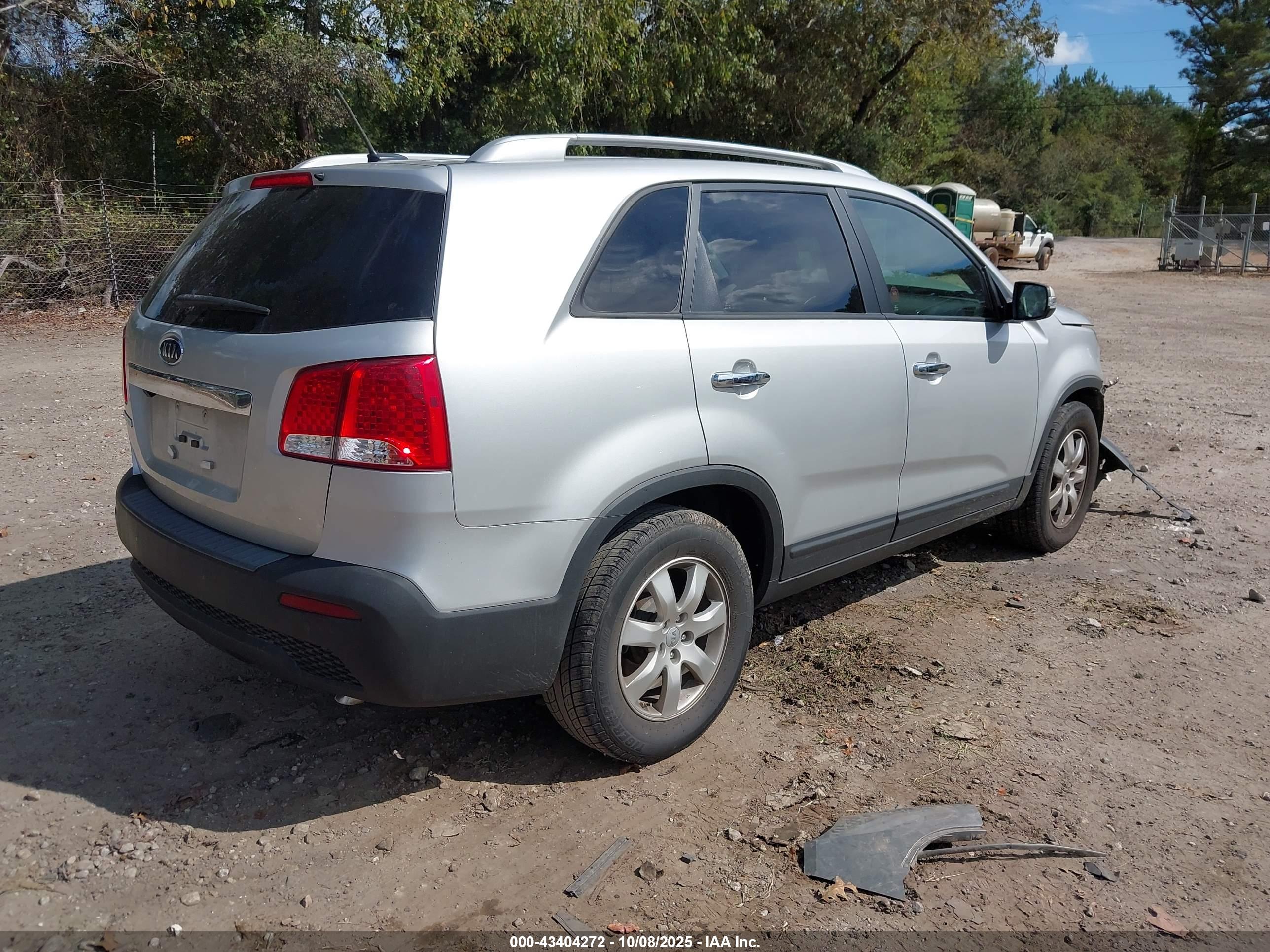 KIA SORENTO image 4