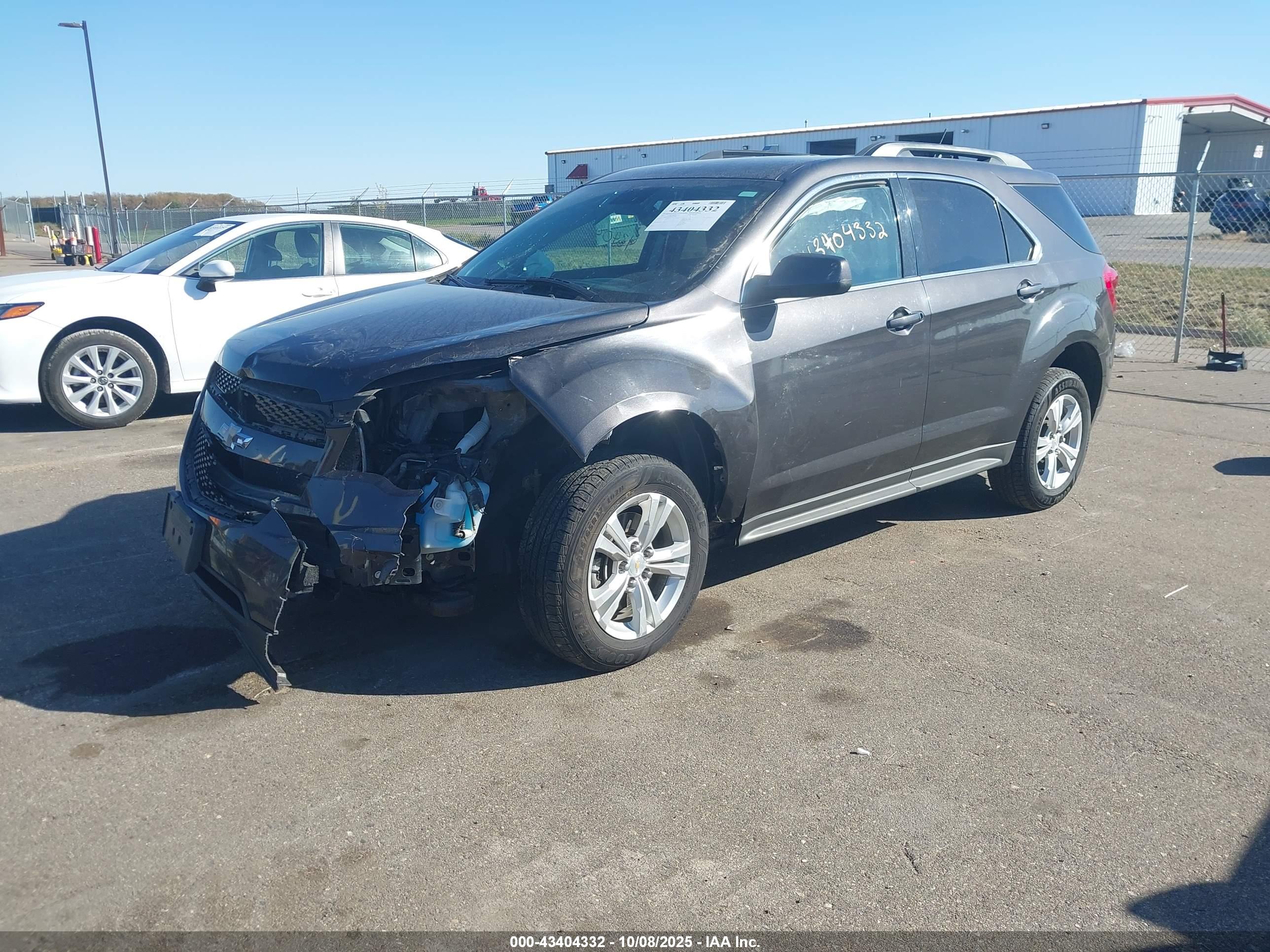 CHEVROLET EQUINOX image 2
