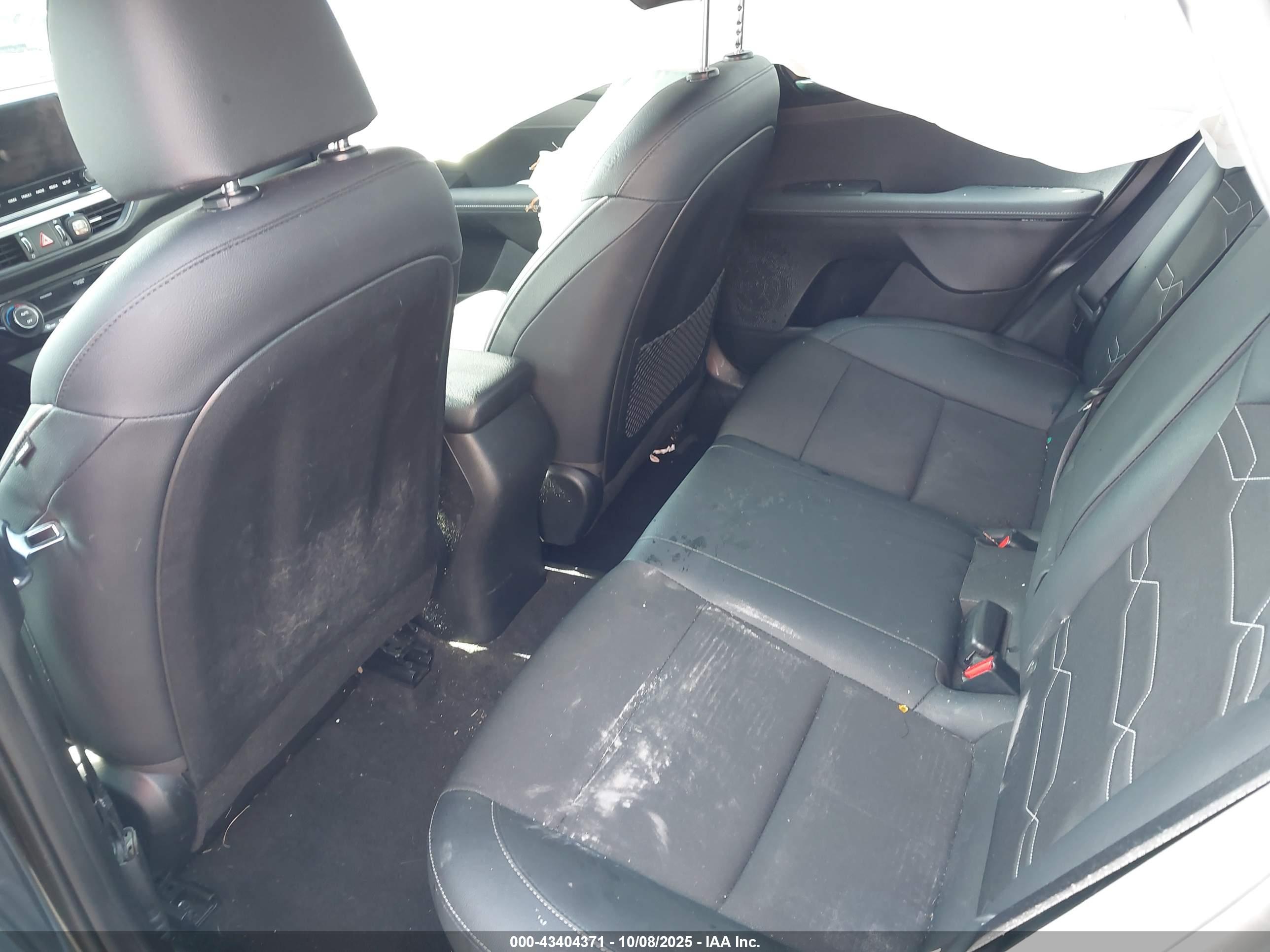 KIA FORTE image 8