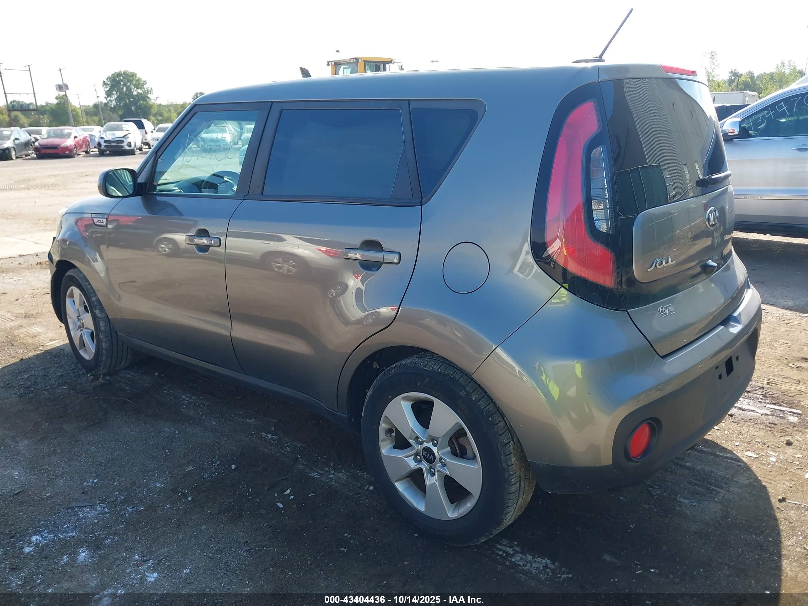 KIA SOUL image 3