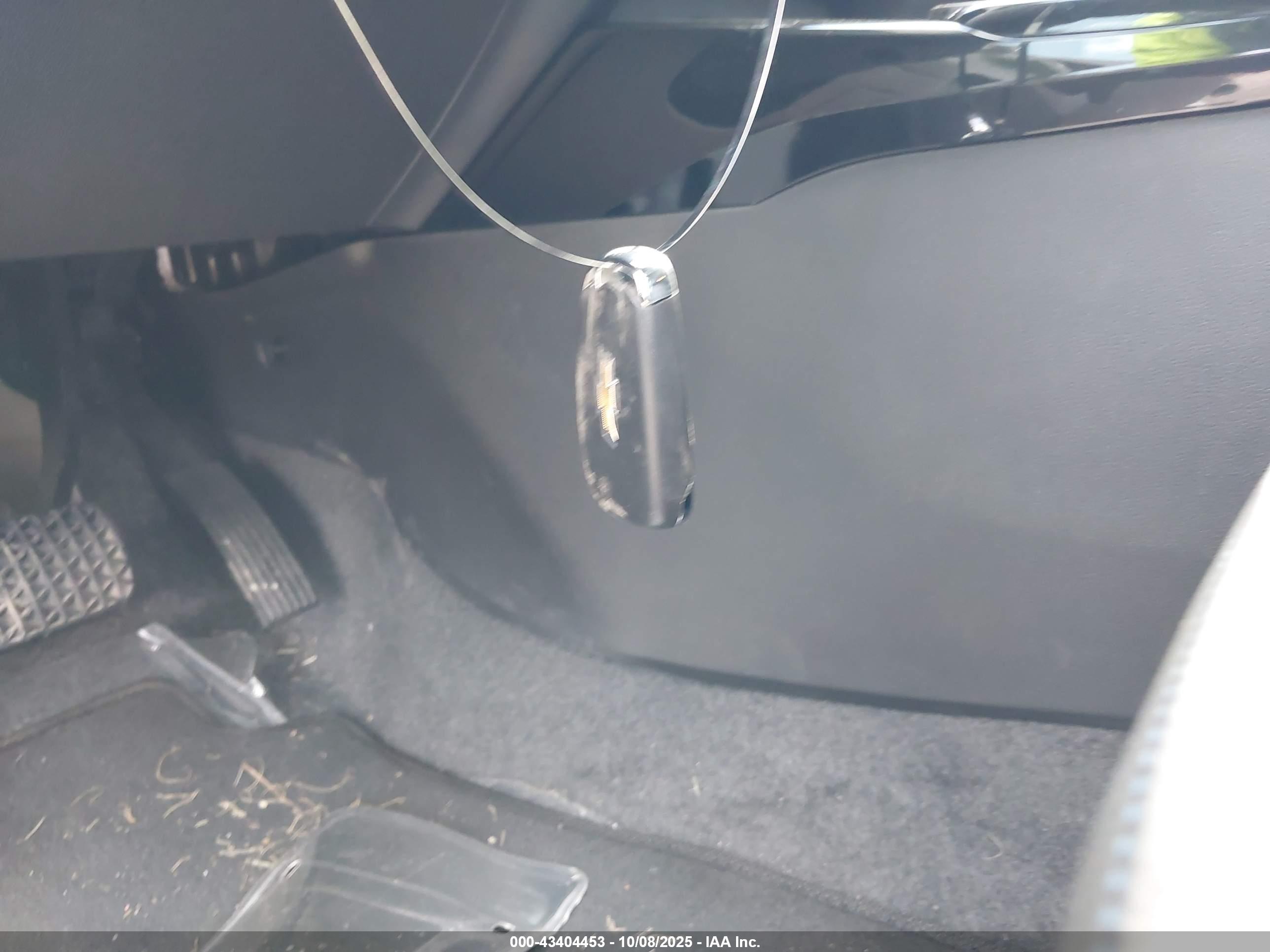 CHEVROLET TRAX image 11