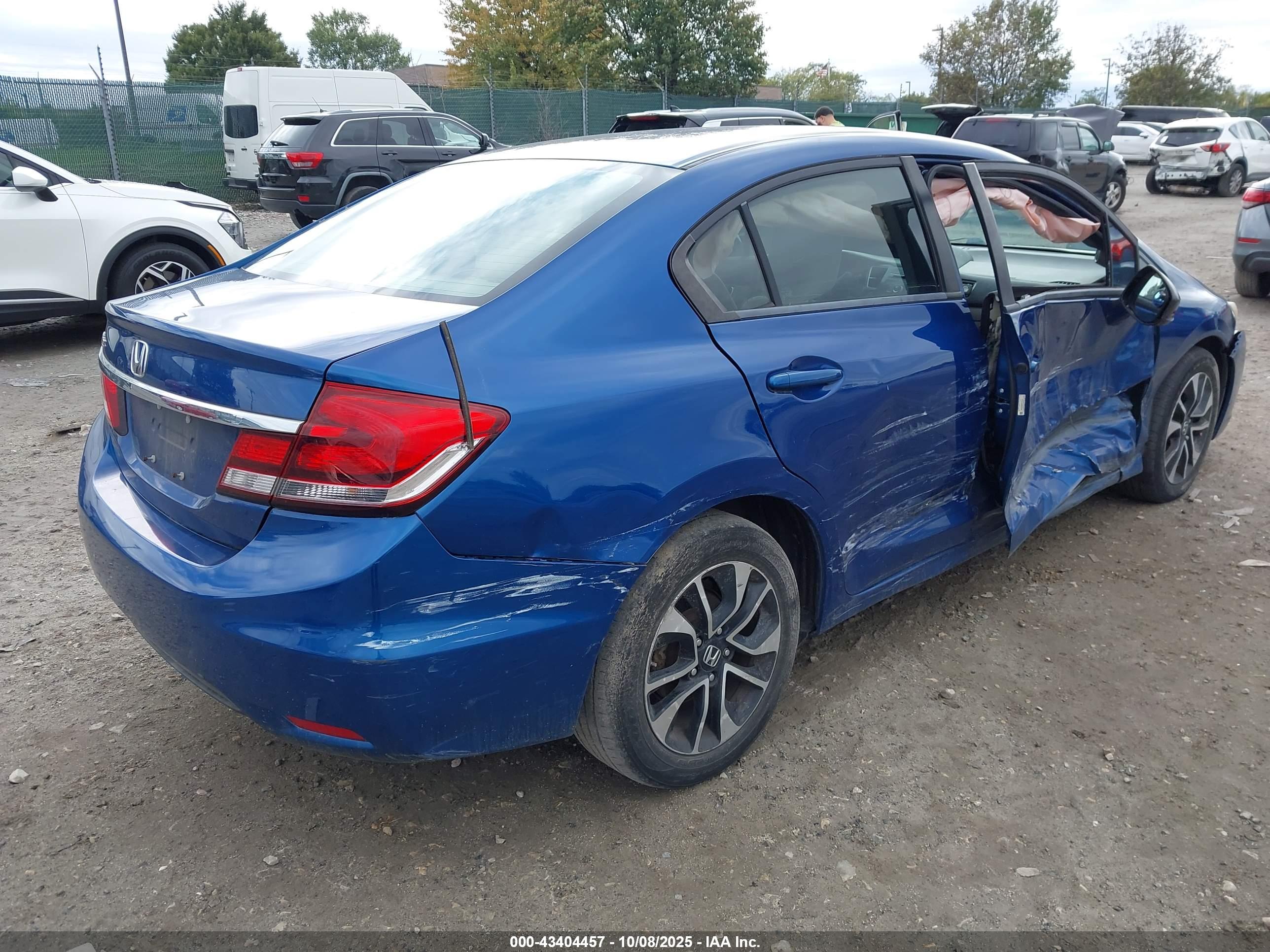 HONDA CIVIC image 4