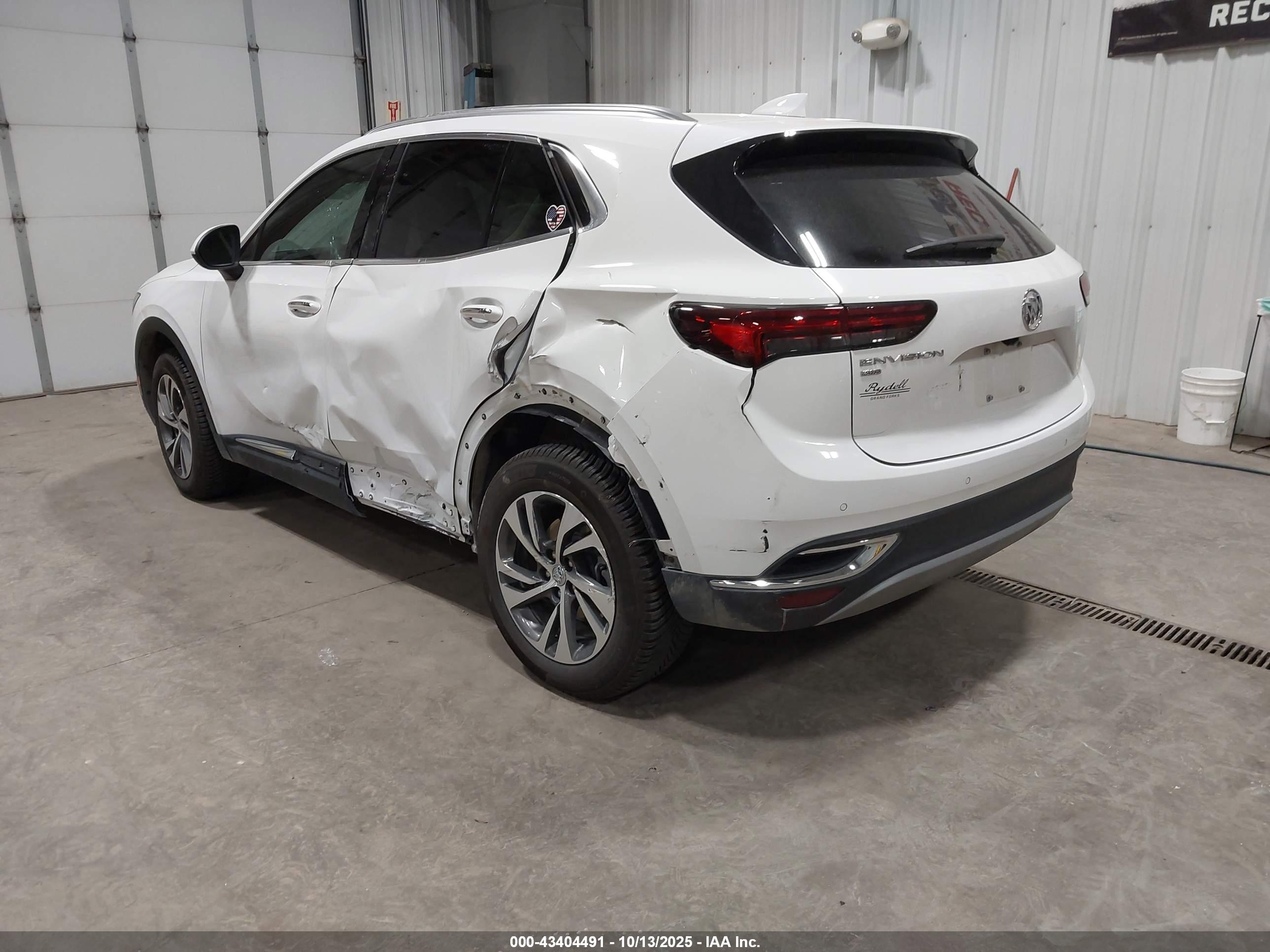 BUICK ENVISION image 3