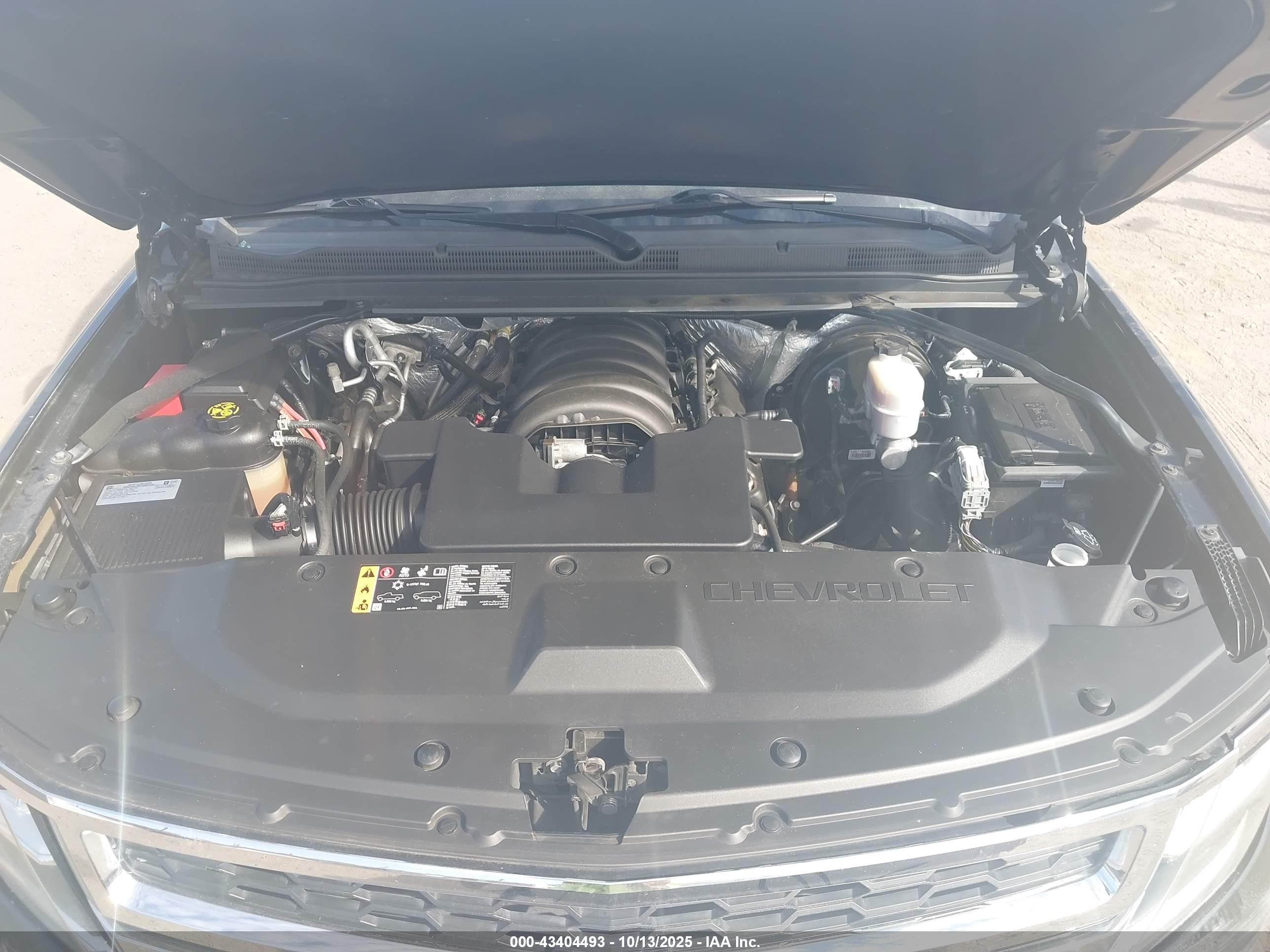 CHEVROLET TAHOE image 10