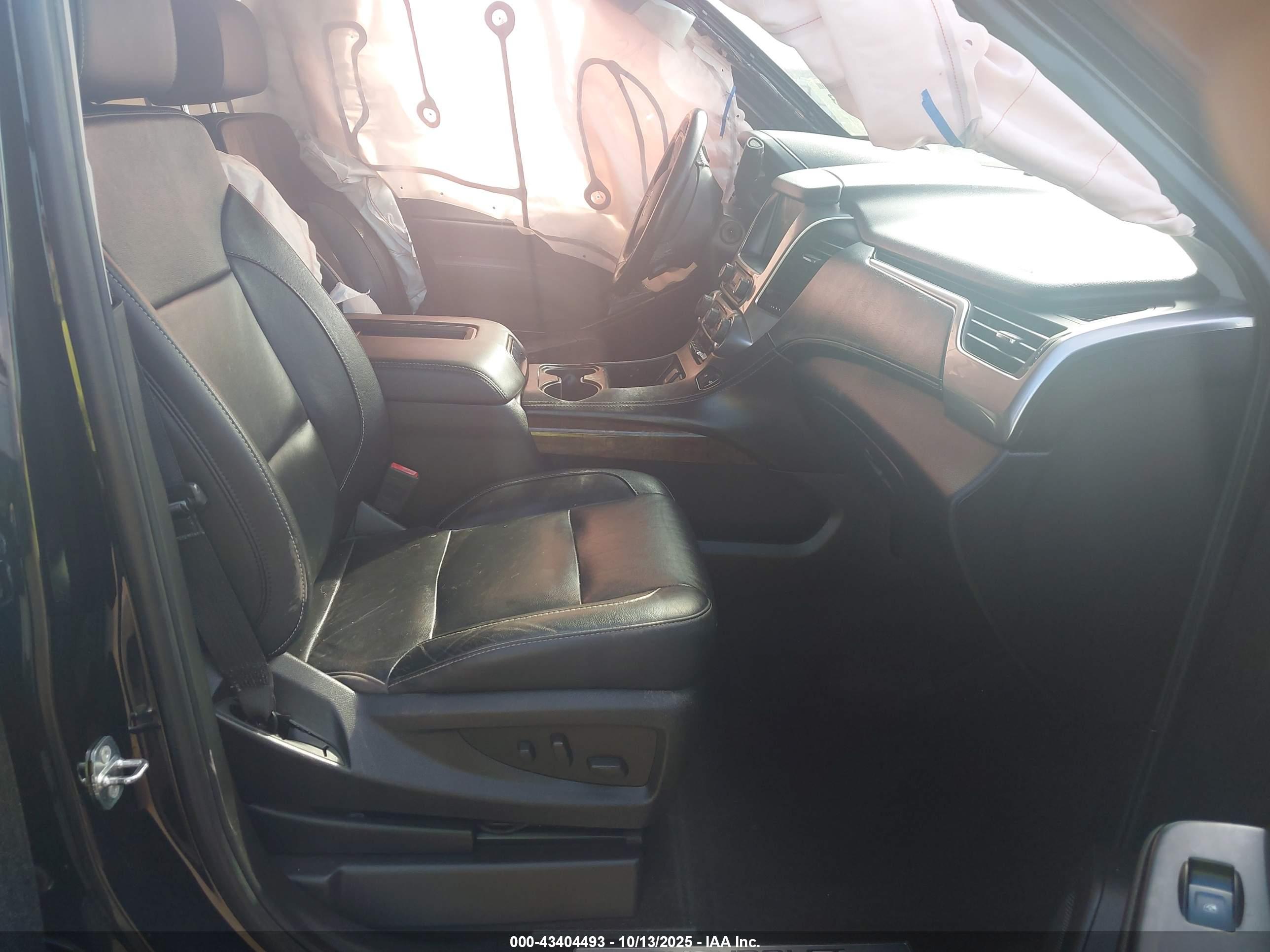 CHEVROLET TAHOE image 5