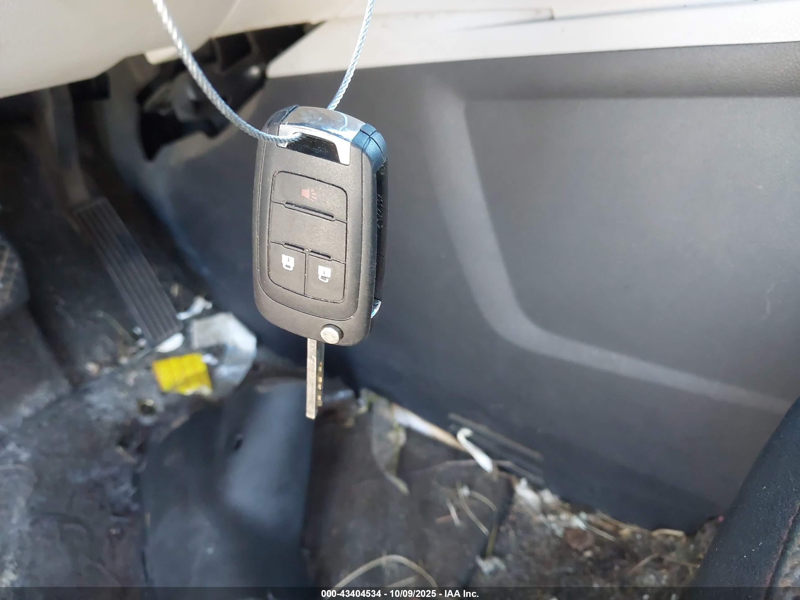 CHEVROLET EQUINOX image 11