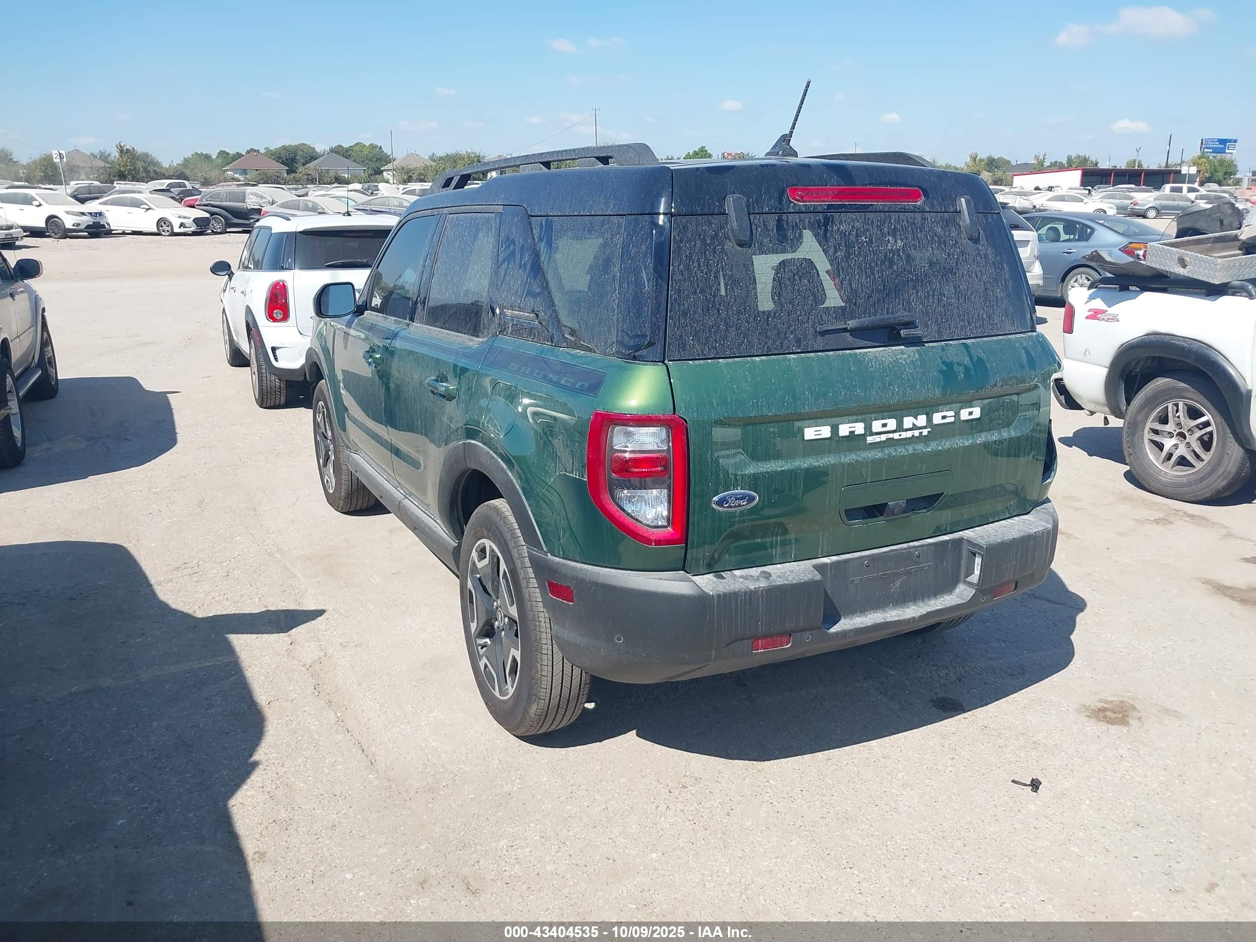 FORD BRONCO image 3