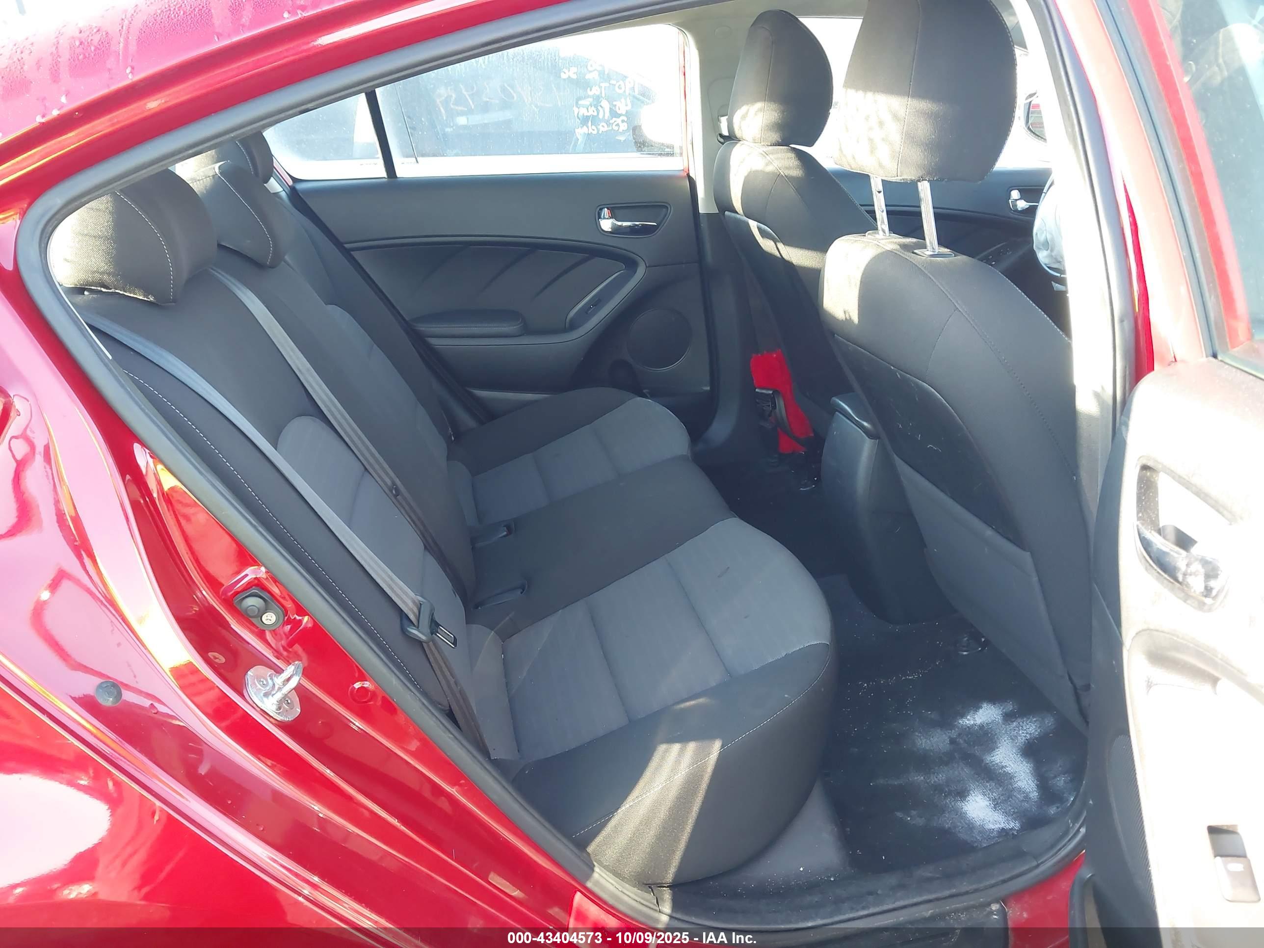 KIA FORTE image 8