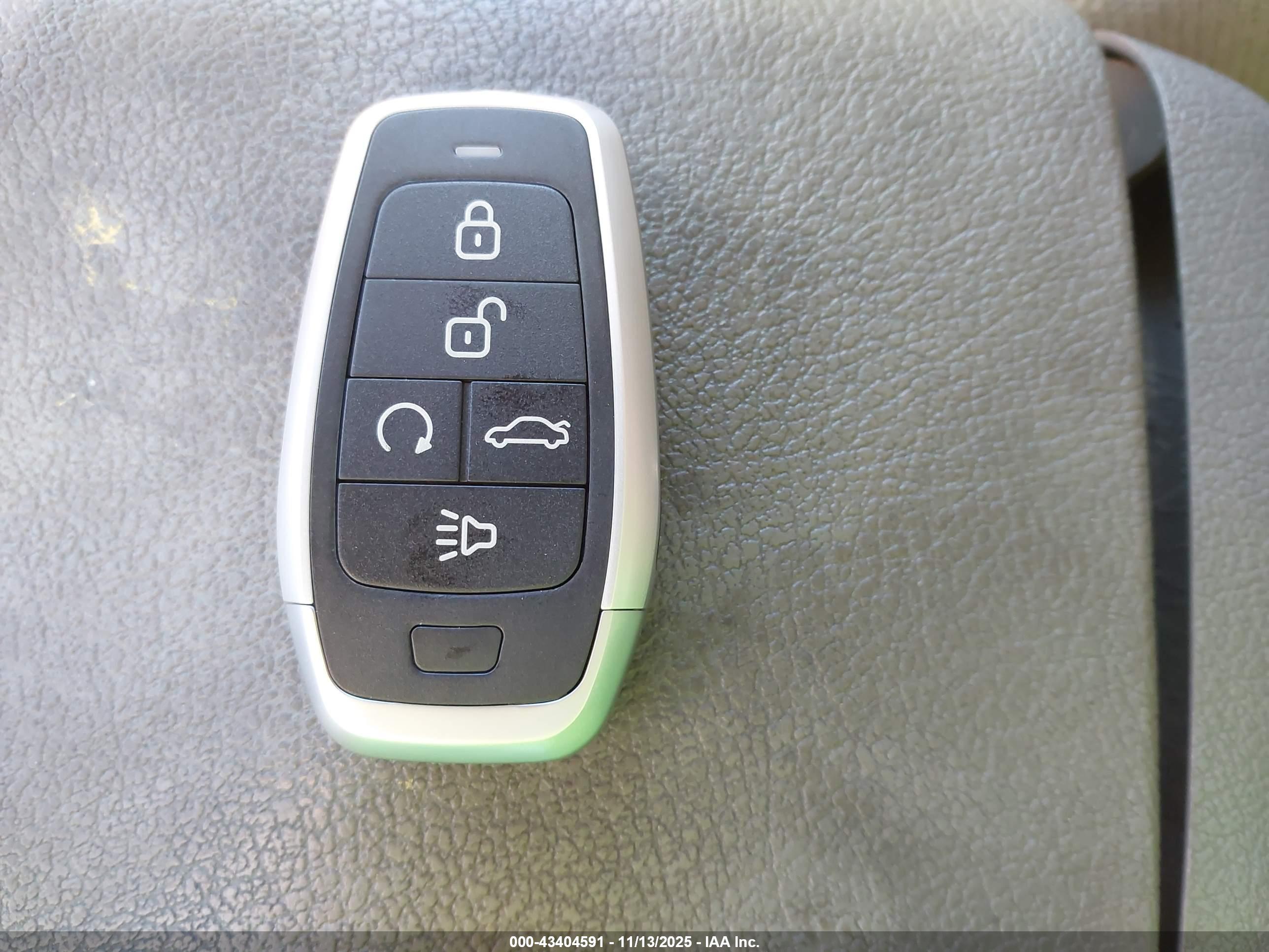 HYUNDAI SONATA image 11