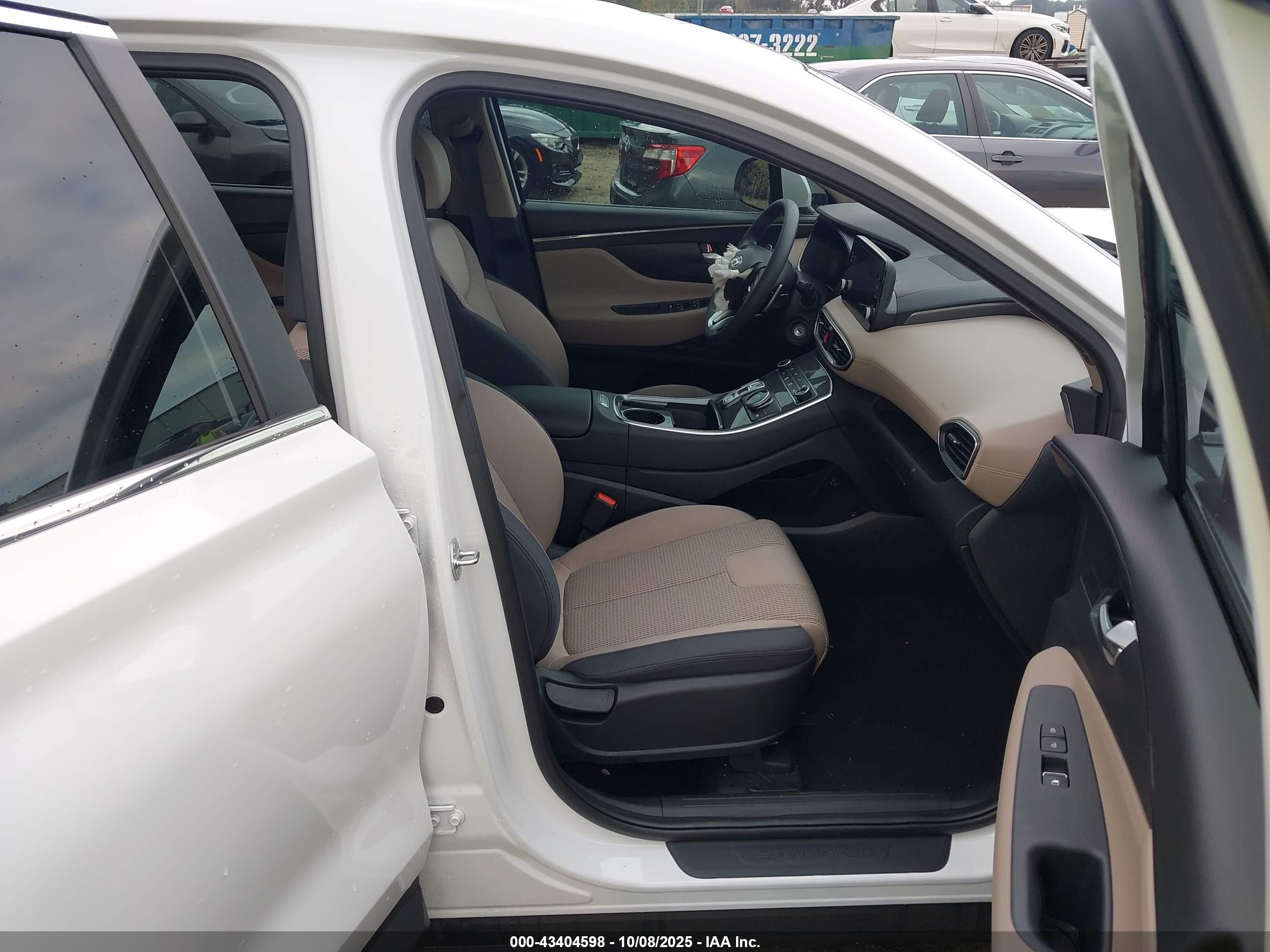 HYUNDAI SANTA image 5