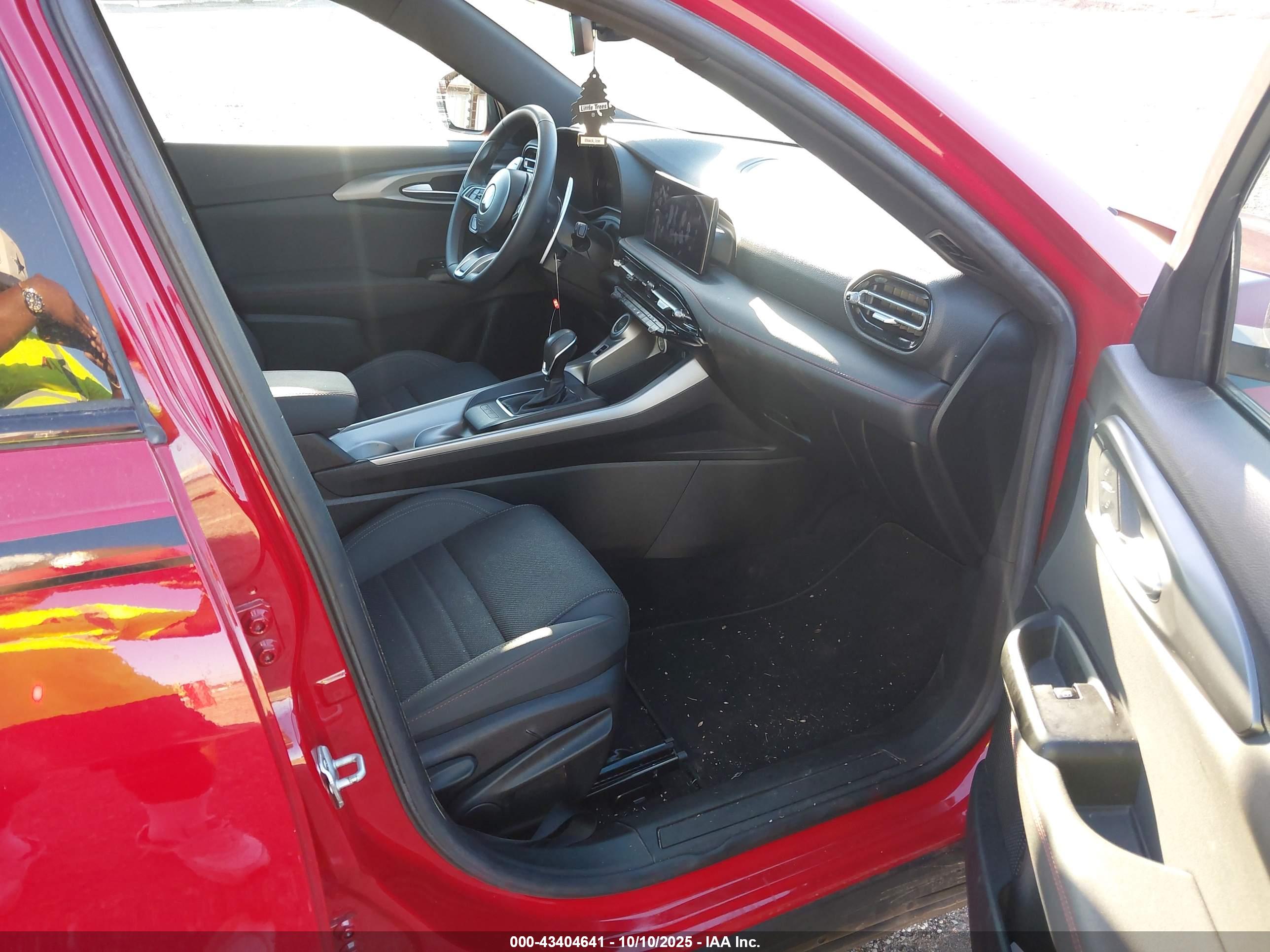 DODGE HORNET image 5