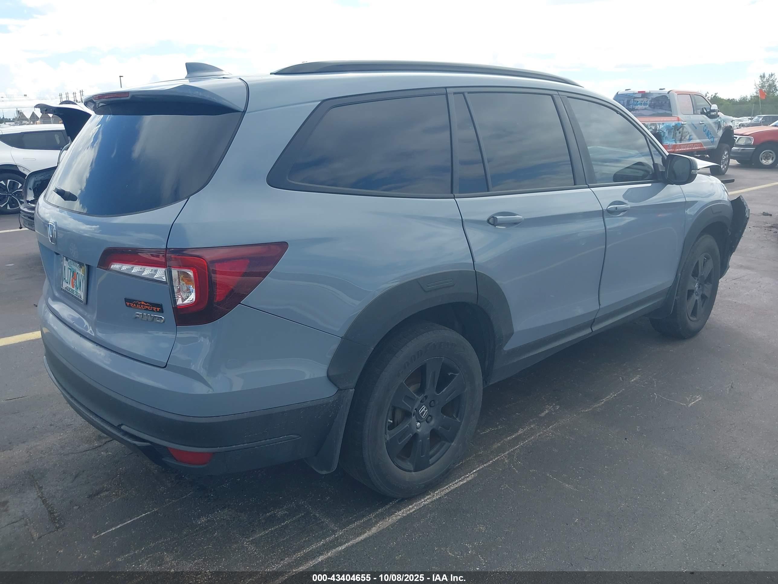 HONDA PILOT image 4
