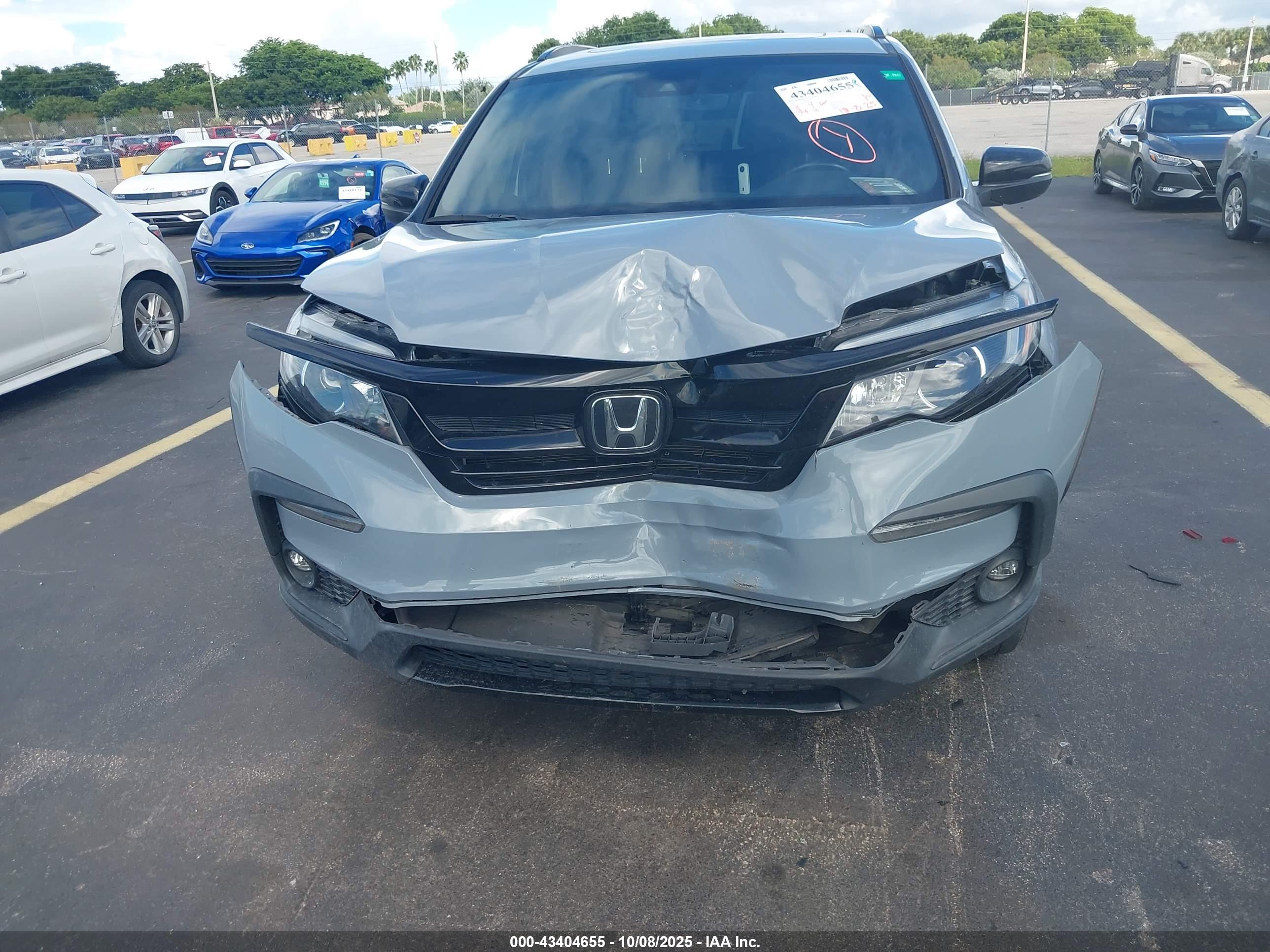 HONDA PILOT image 6