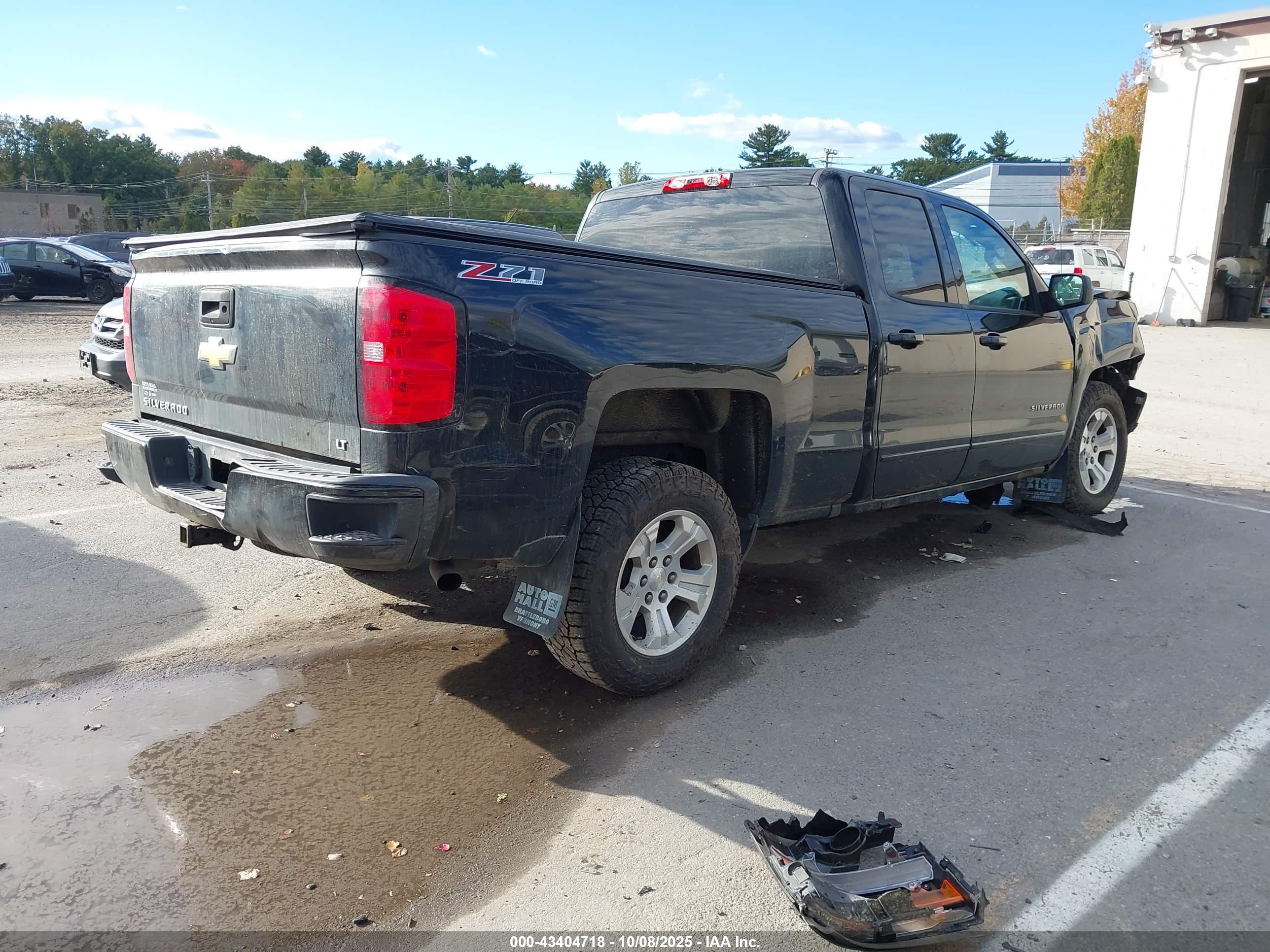 CHEVROLET SILVERADO image 4