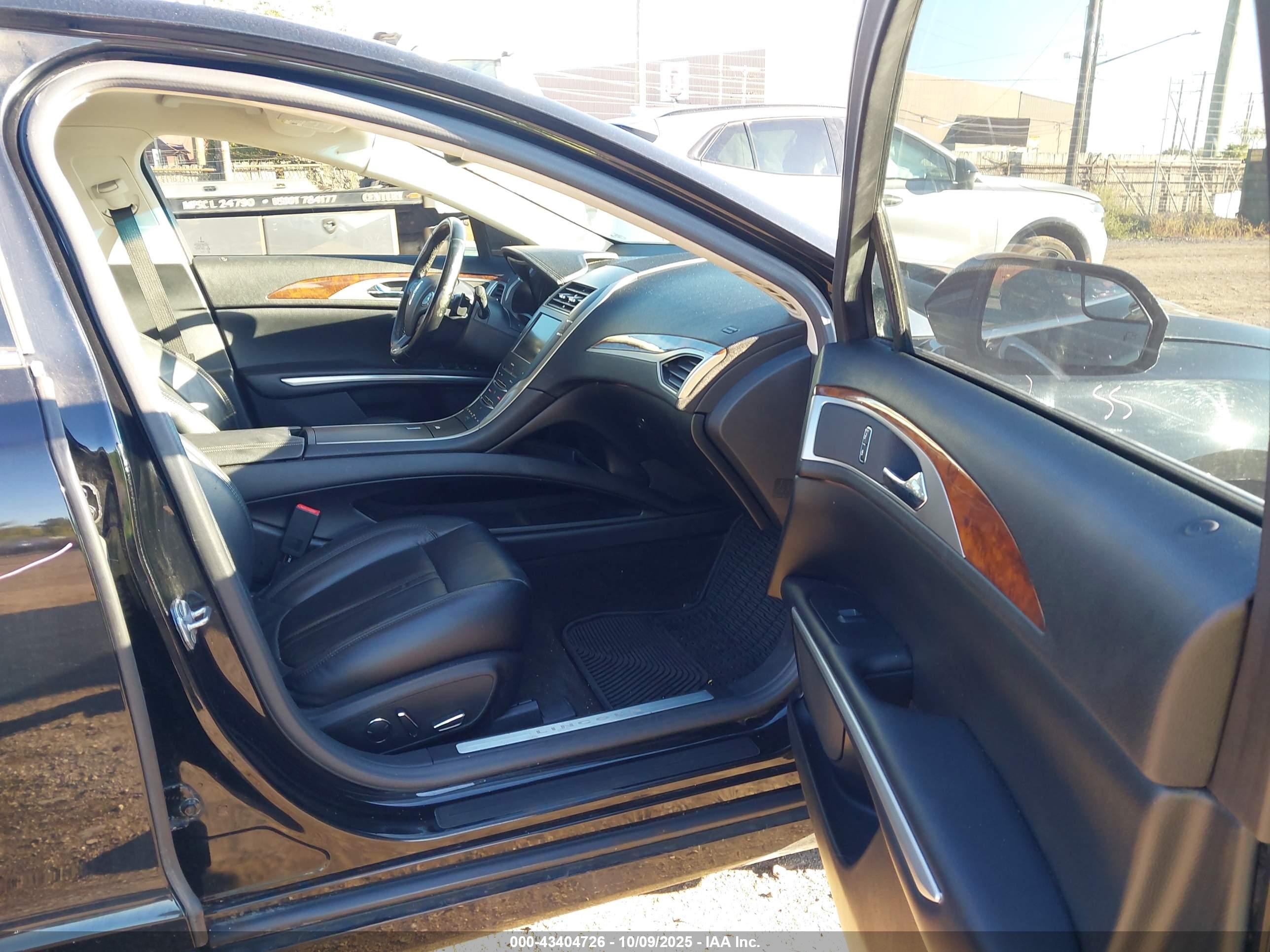 LINCOLN MKZ image 5