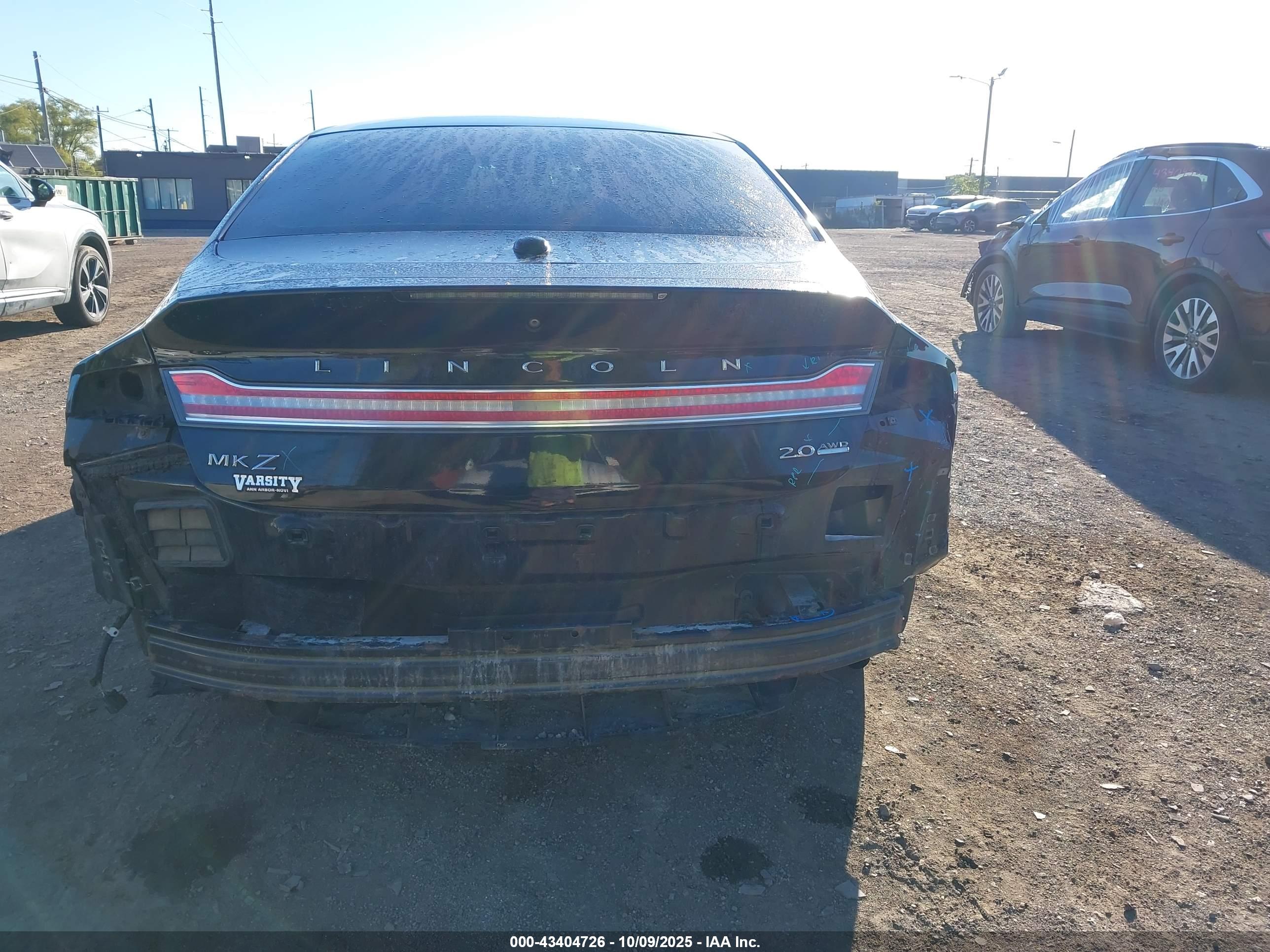 LINCOLN MKZ image 6