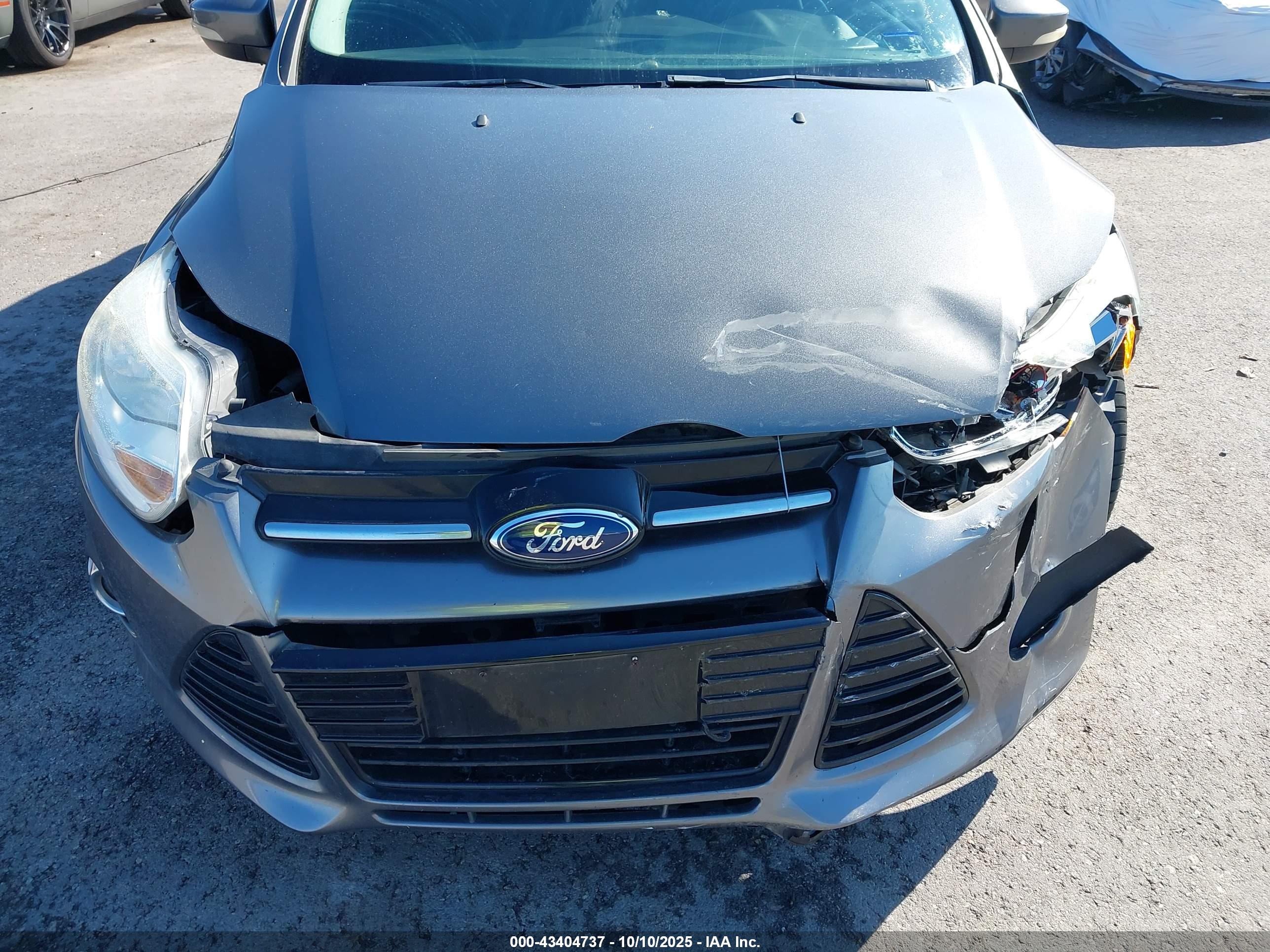 FORD FOCUS image 6