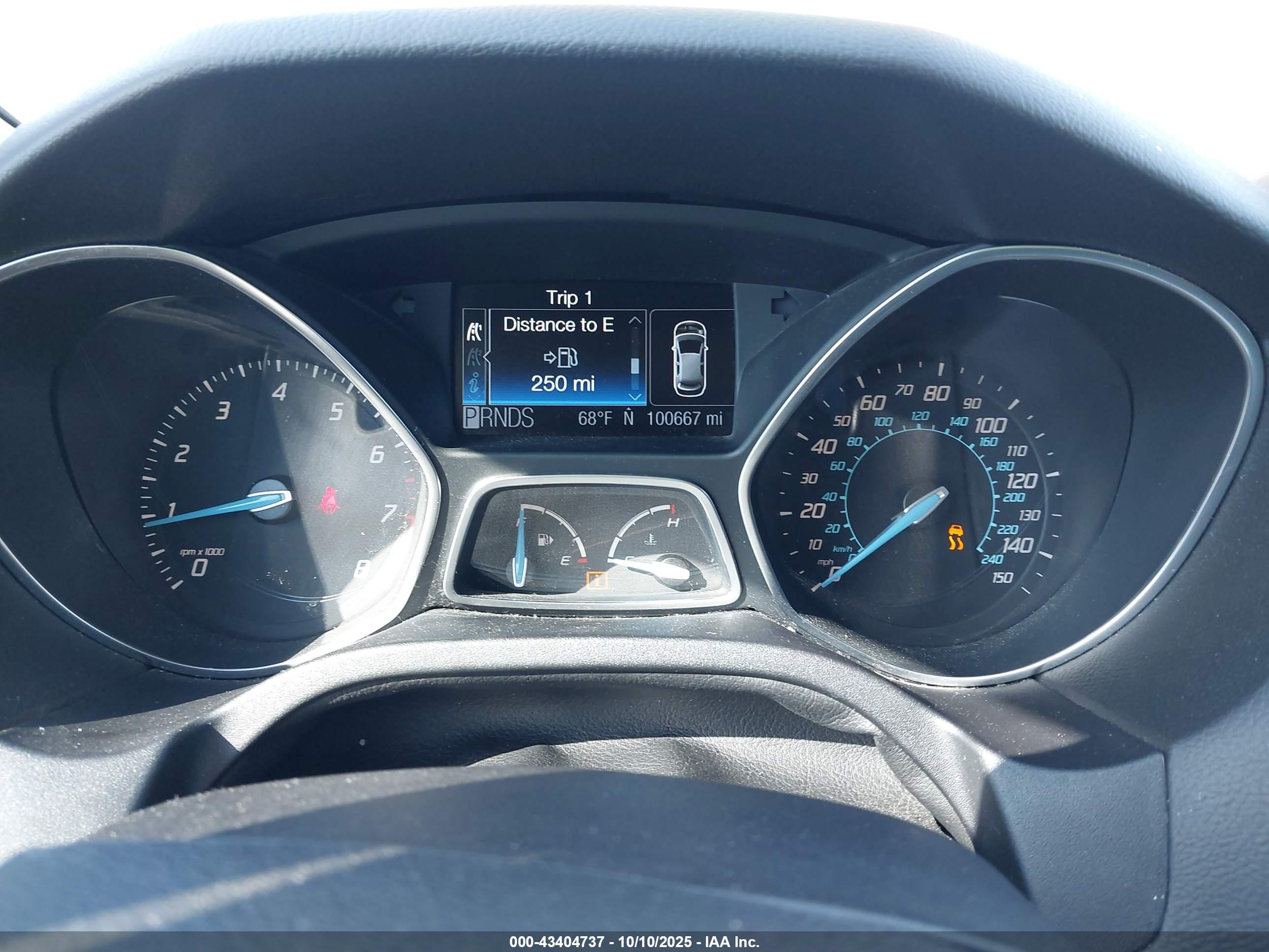FORD FOCUS image 7