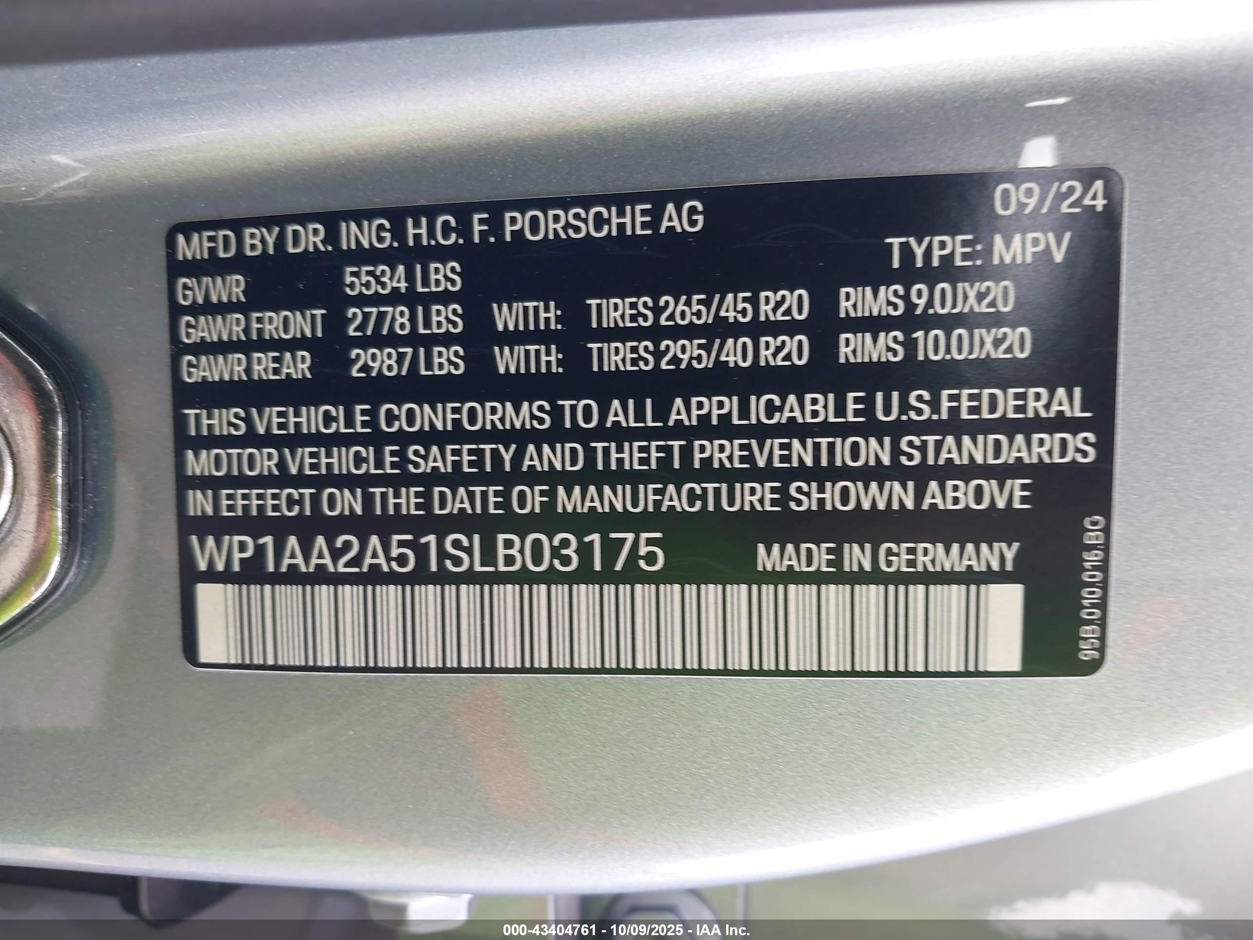 PORSCHE MACAN image 9