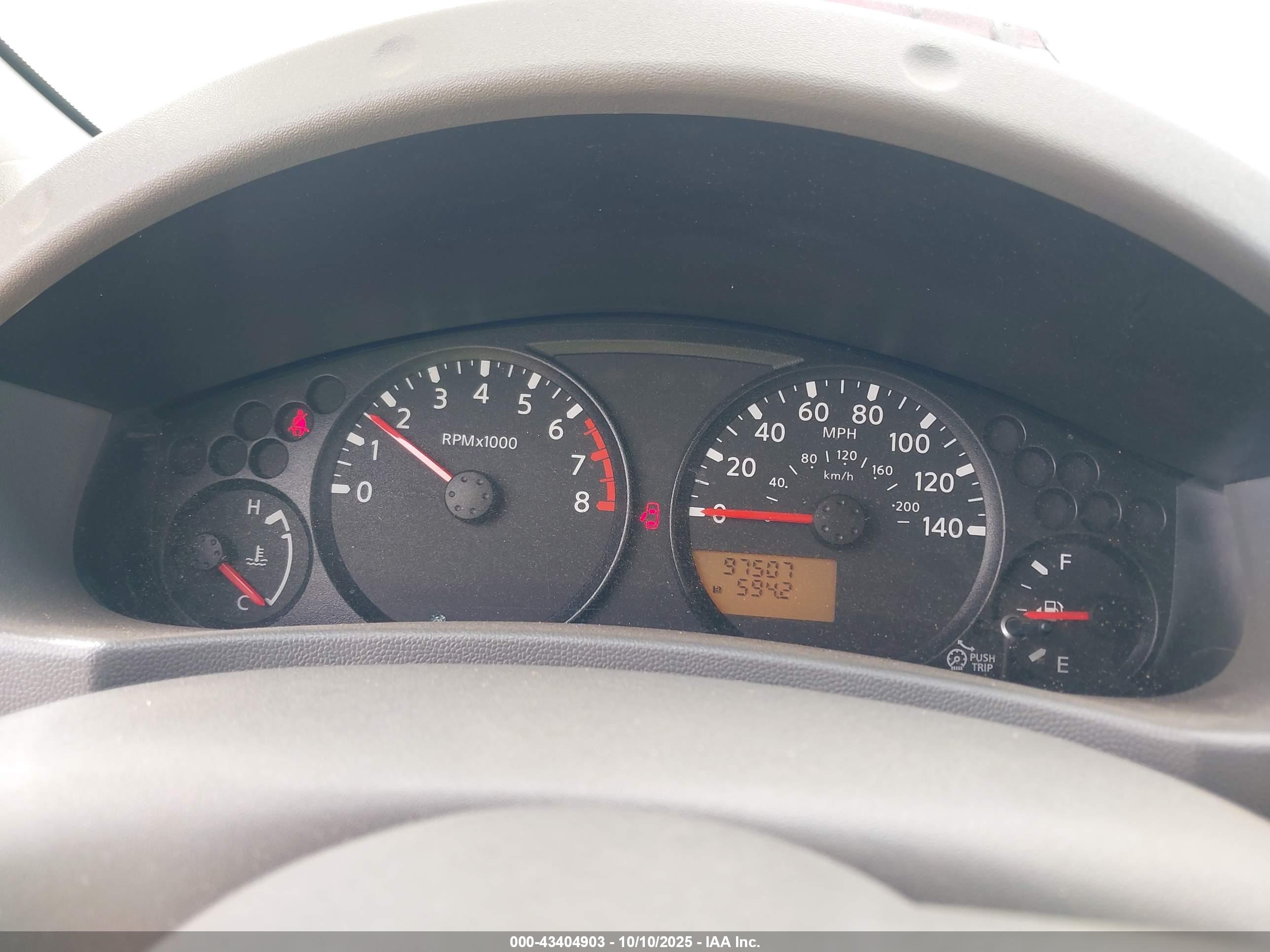 NISSAN FRONTIER image 7