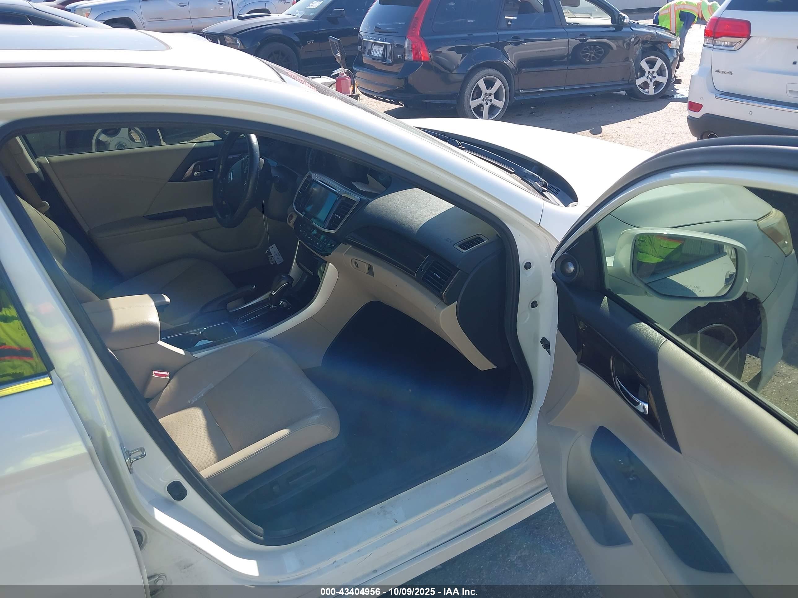 HONDA ACCORD image 5
