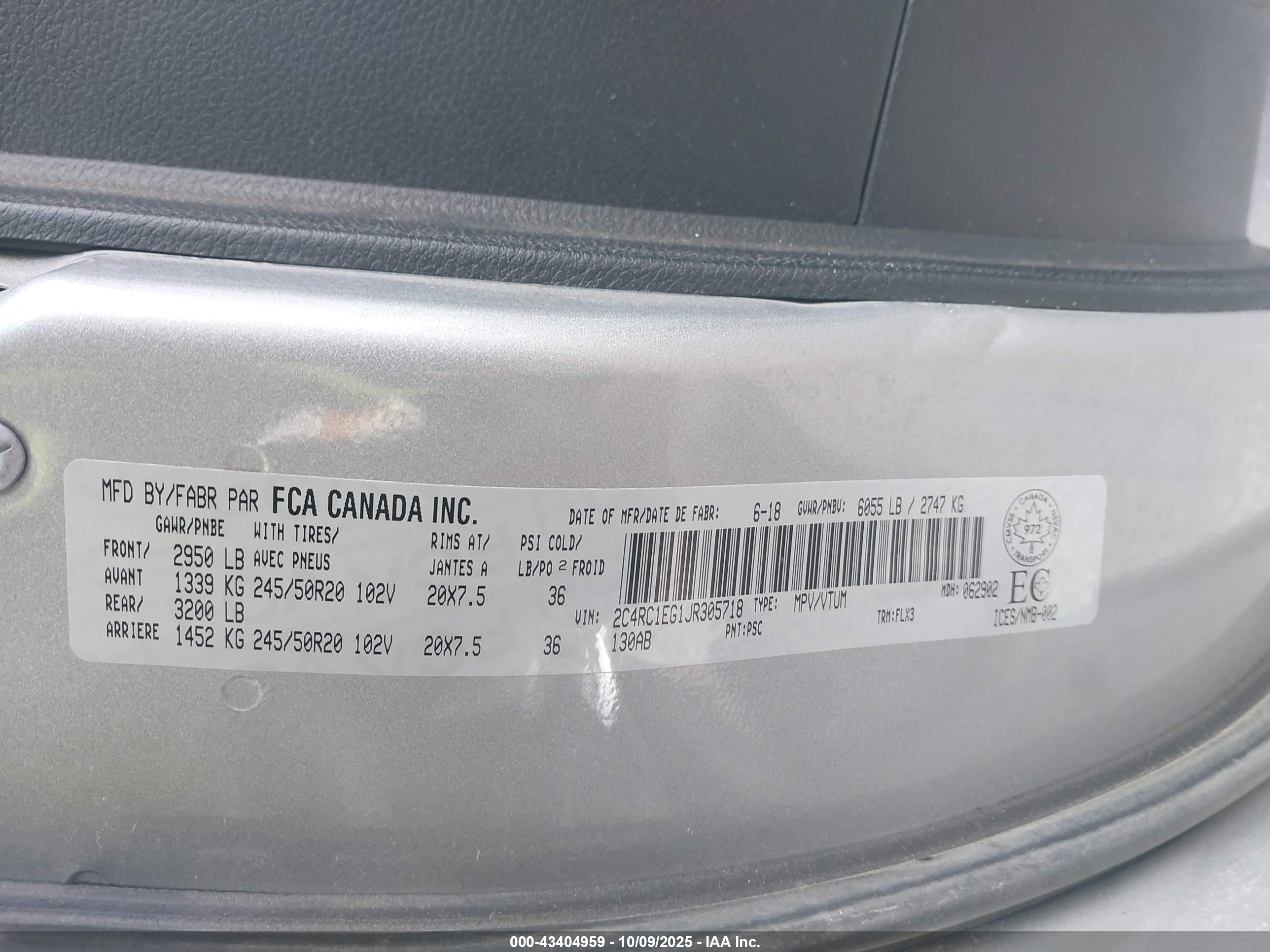 CHRYSLER PACIFICA image 9