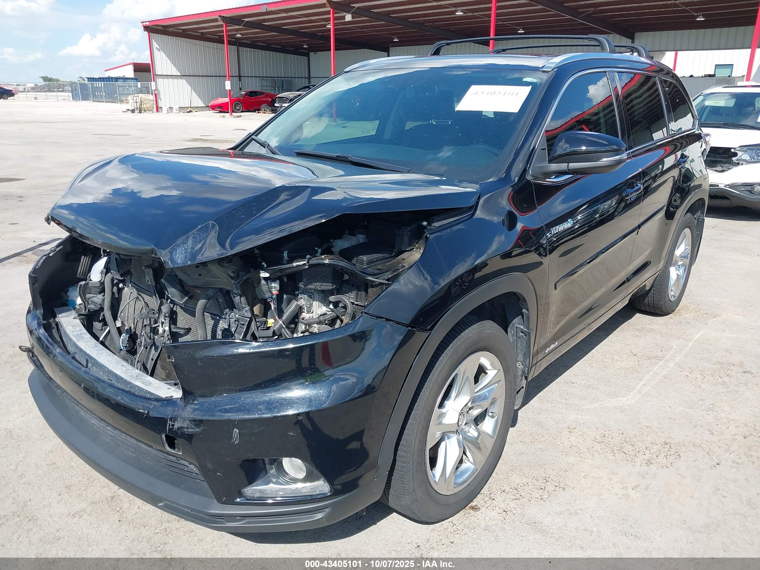 TOYOTA HIGHLANDER image 2