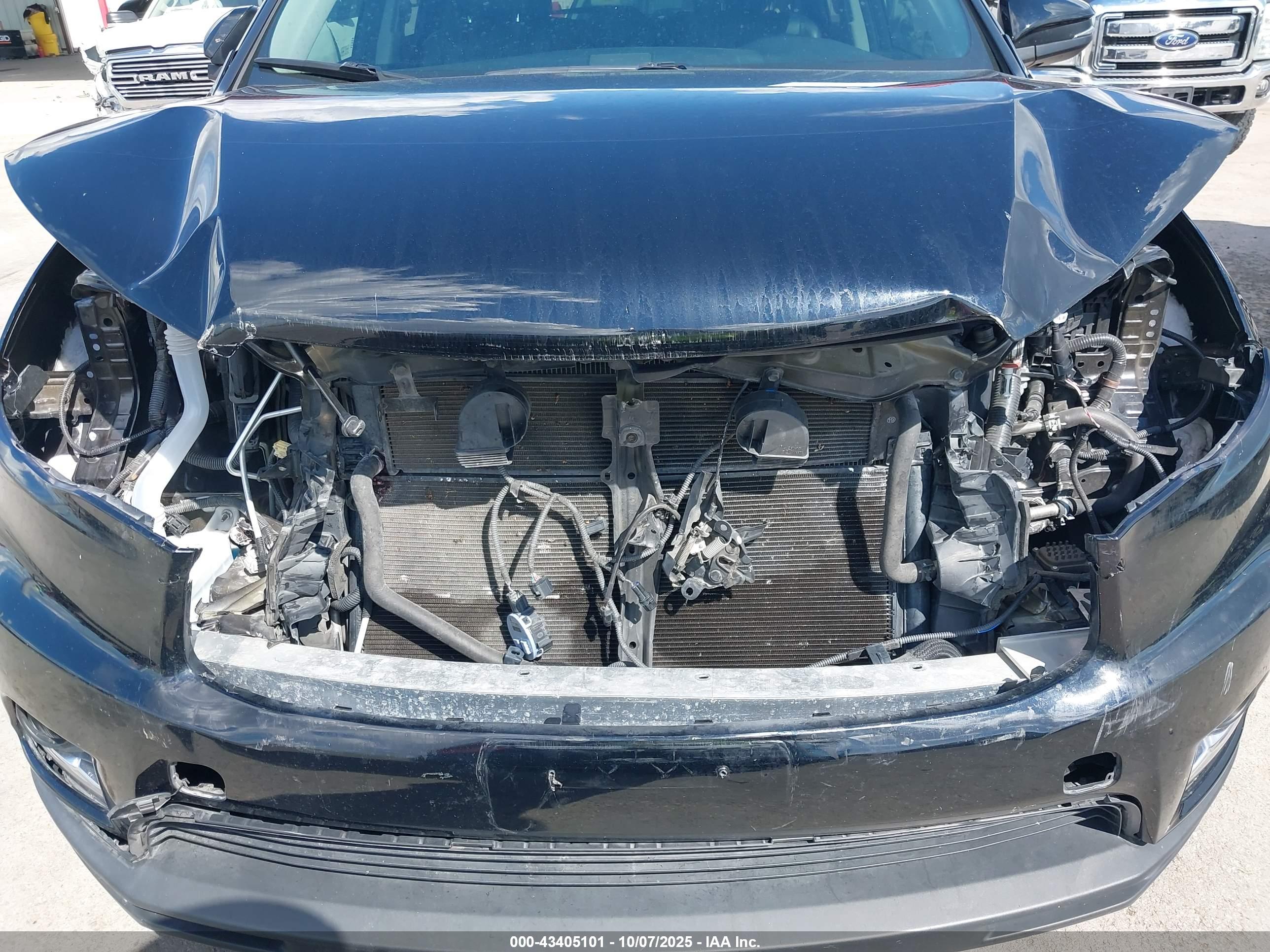 TOYOTA HIGHLANDER image 6