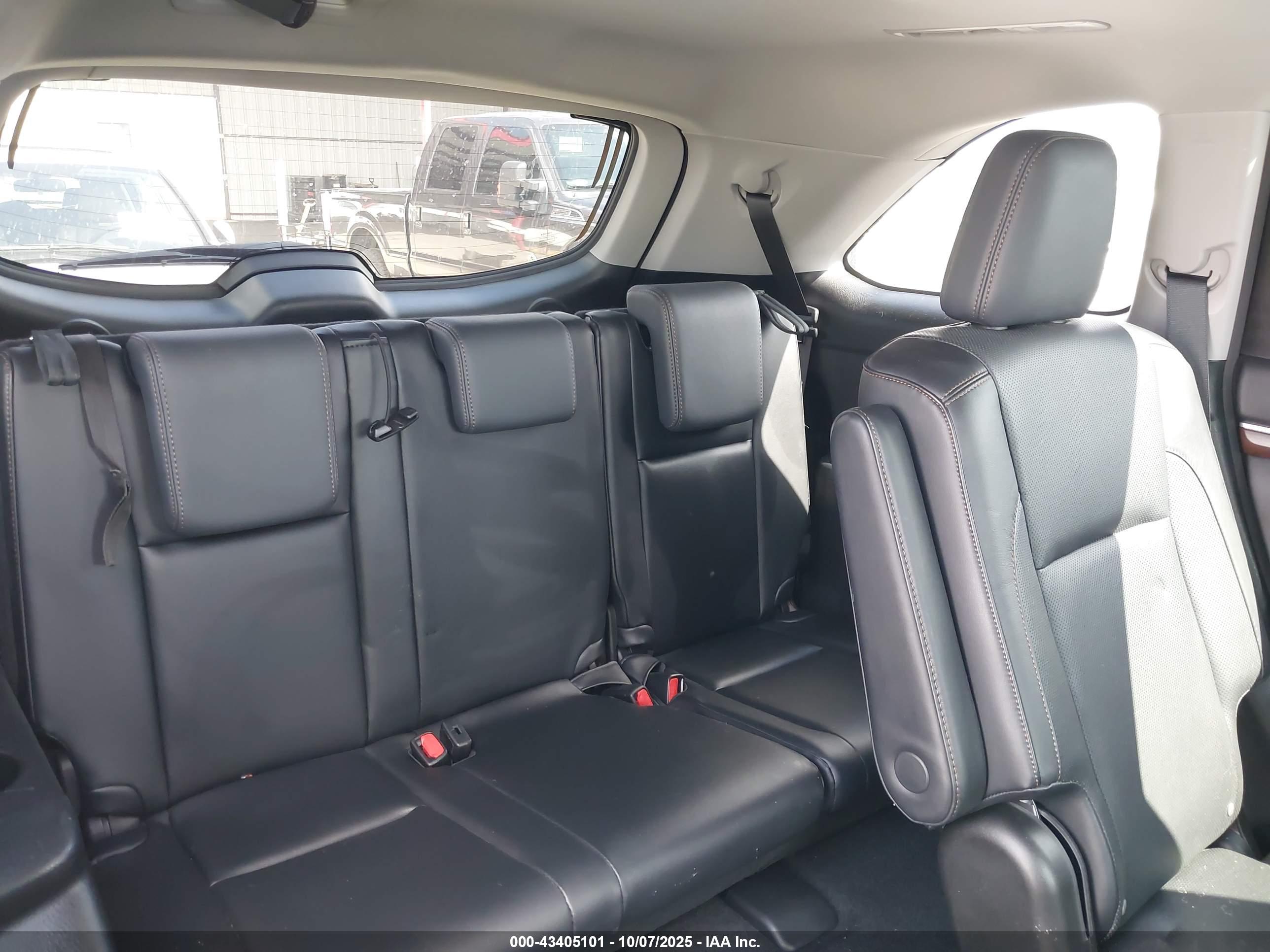 TOYOTA HIGHLANDER image 8